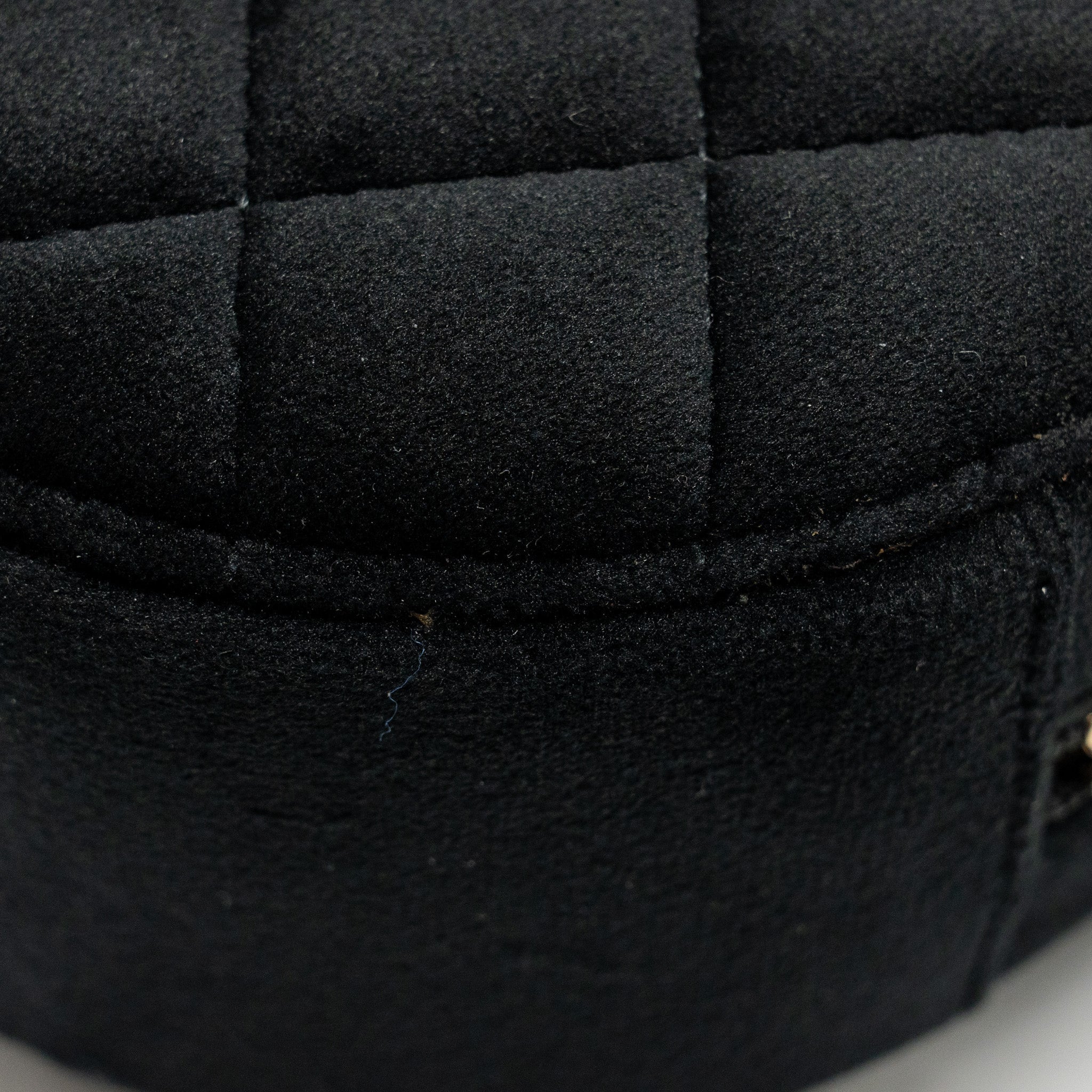 chanel-pearl-crush-round-clutch-quilted-velvet-black-lghw