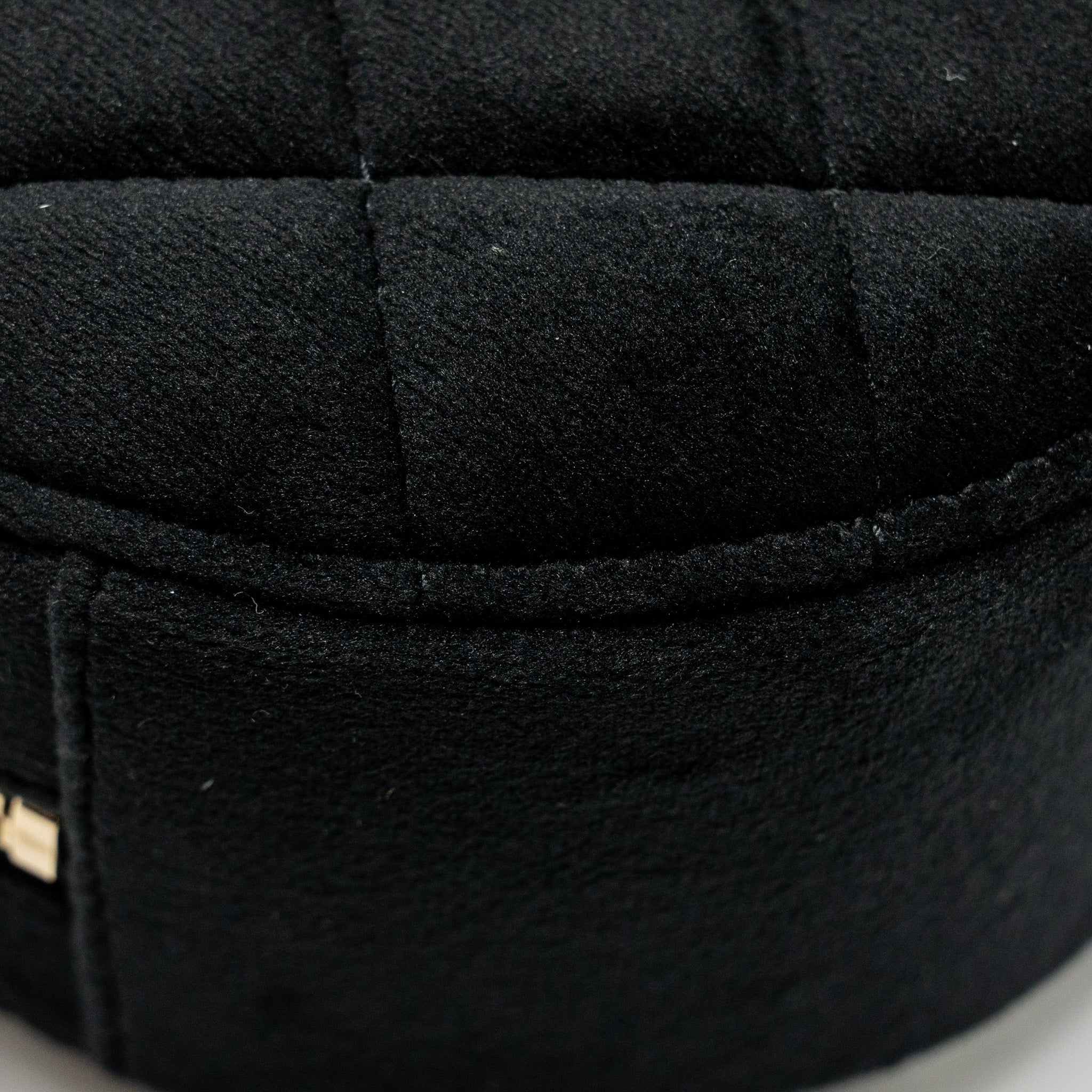 chanel-pearl-crush-round-clutch-quilted-velvet-black-lghw