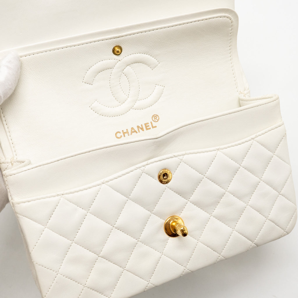 chanel-vintage-small-classic-double-flap-bag-lambskin-white-ghw