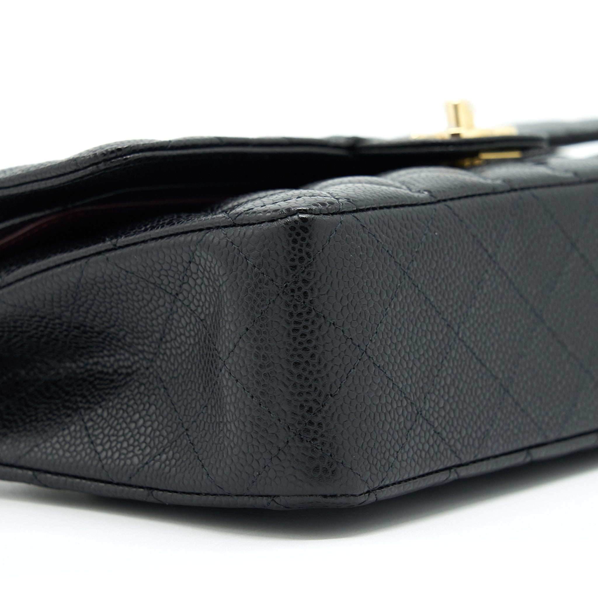 chanel-medium-classic-double-flap-bag-caviar-black-ghw-microchip