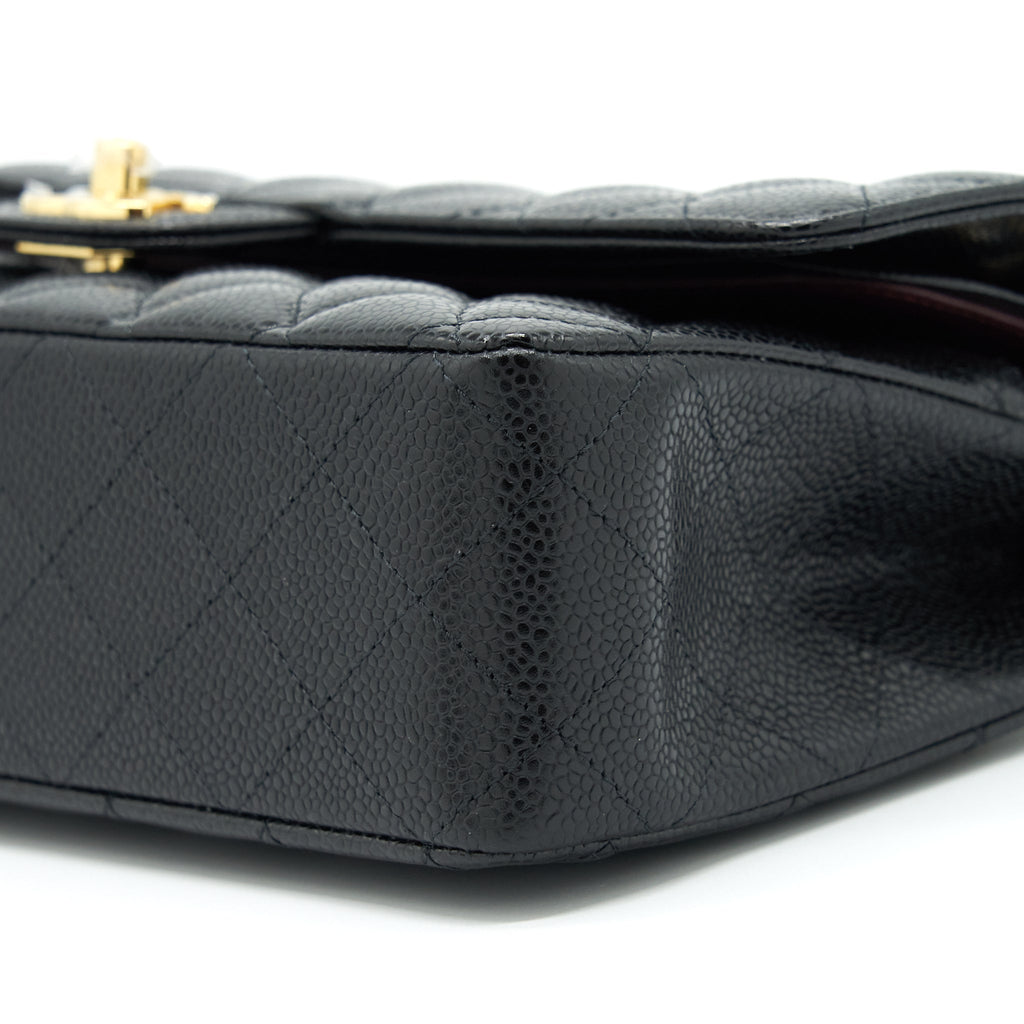 chanel-medium-classic-double-flap-bag-caviar-black-ghw-microchip