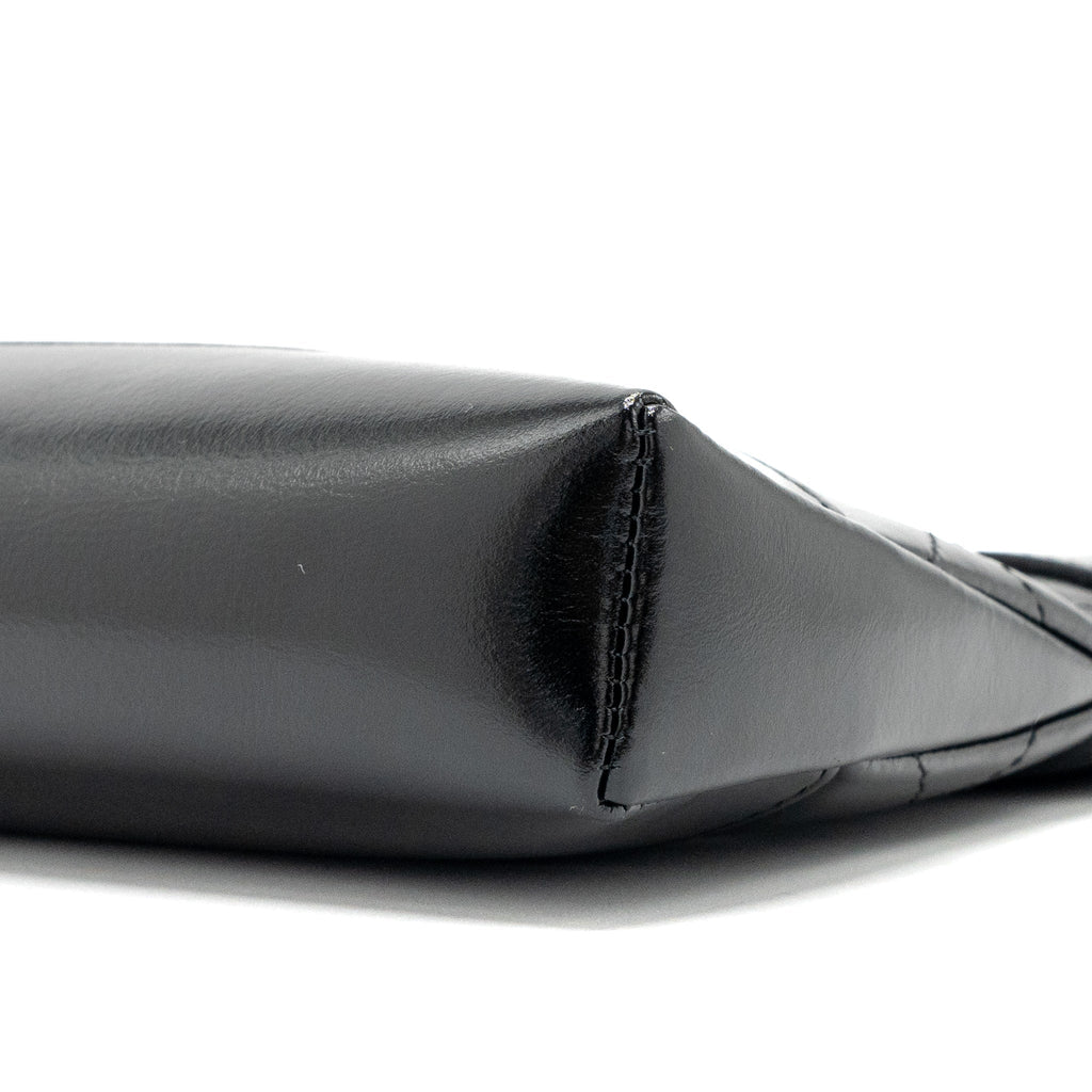 chanel-24c-mini-31-clutch-with-chain-shiny-calfskin-black-lghw-microchip-1