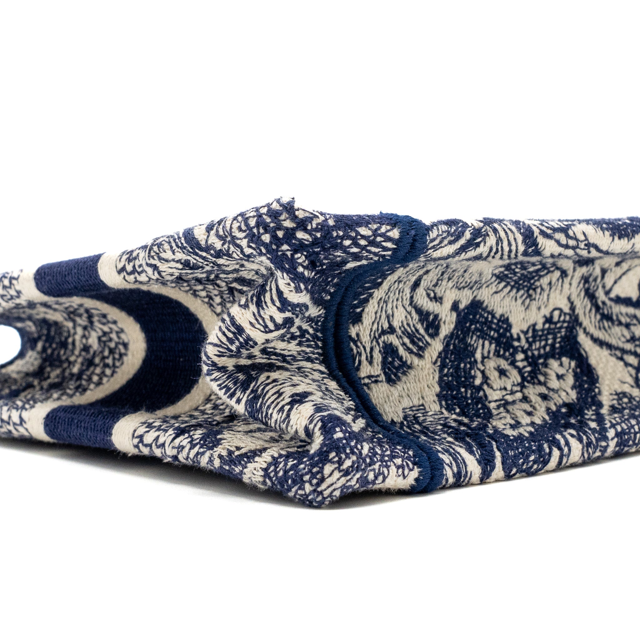 dior-mini-book-tote-limited-edition-toile-de-jouy-reverse-embroidery