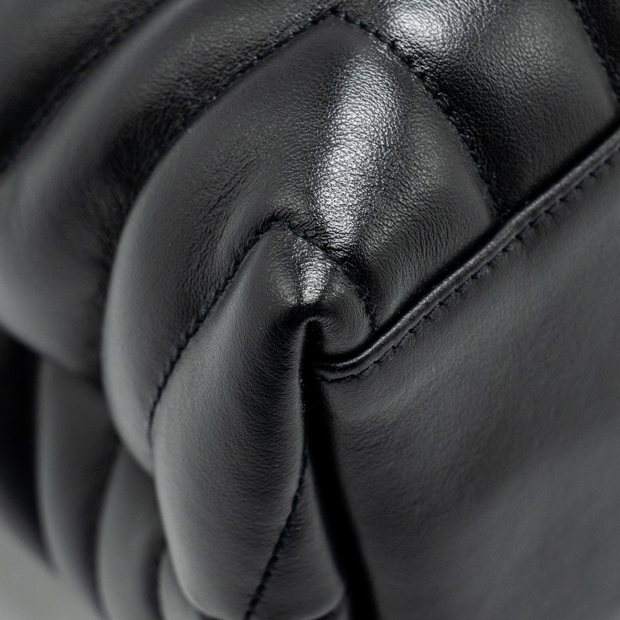 saint-laurent-ysl-medium-loulou-shoulder-bag-calfskin-black-shw