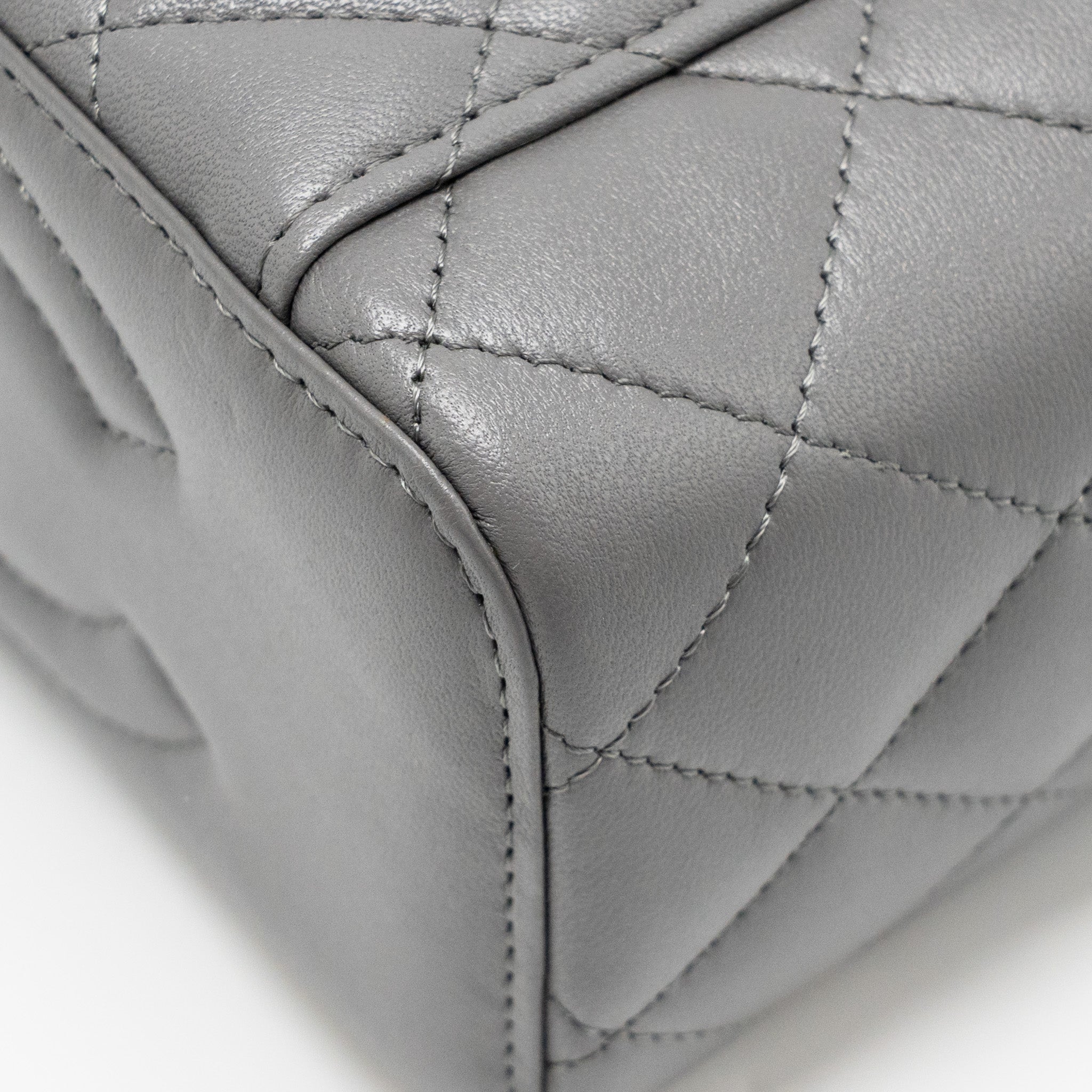 chanel-top-handle-long-vanity-with-chain-lambskin-grey-lghw-microchip-1