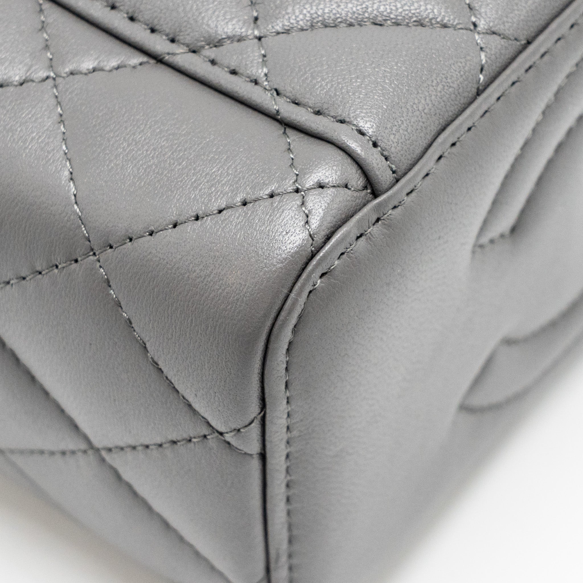 chanel-top-handle-long-vanity-with-chain-lambskin-grey-lghw-microchip-1