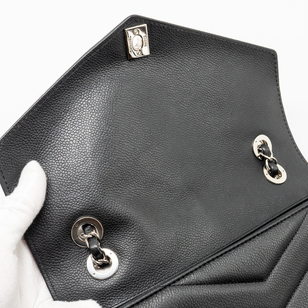 chanel-envelop-flap-bag-chevron-caviar-black-shw