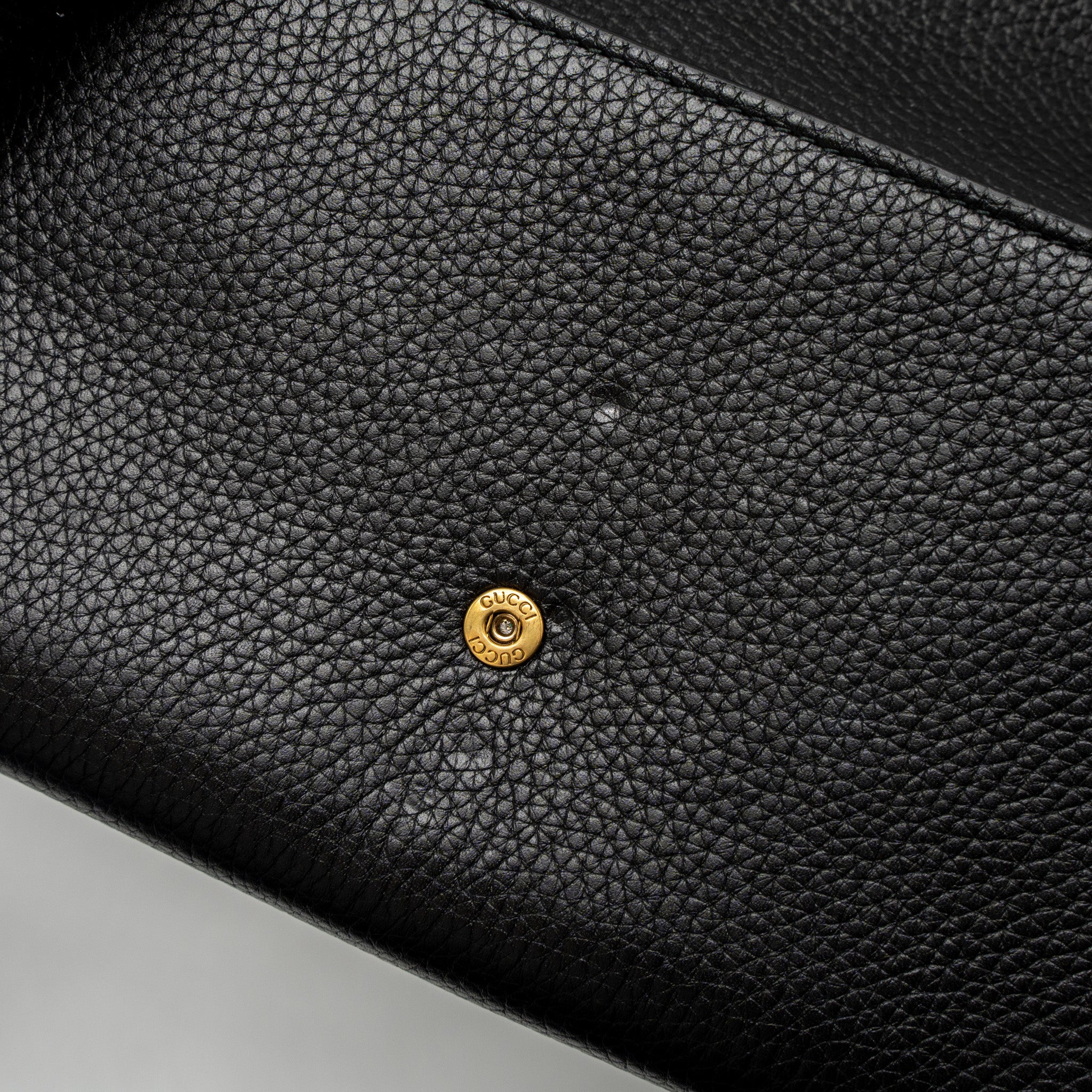 gucci-marmont-wallet-on-chain-calfskin-black-brushed-ghw