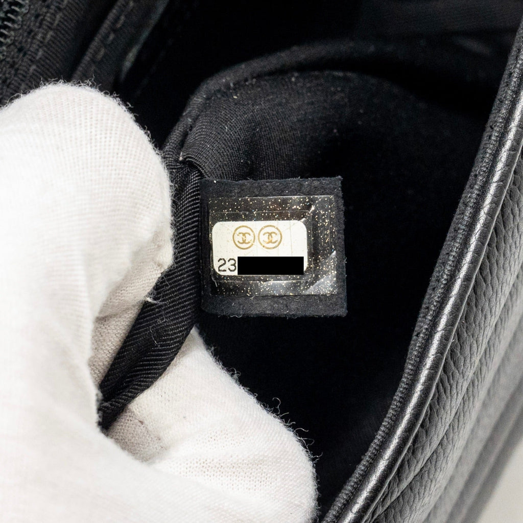chanel-envelop-flap-bag-chevron-caviar-black-shw
