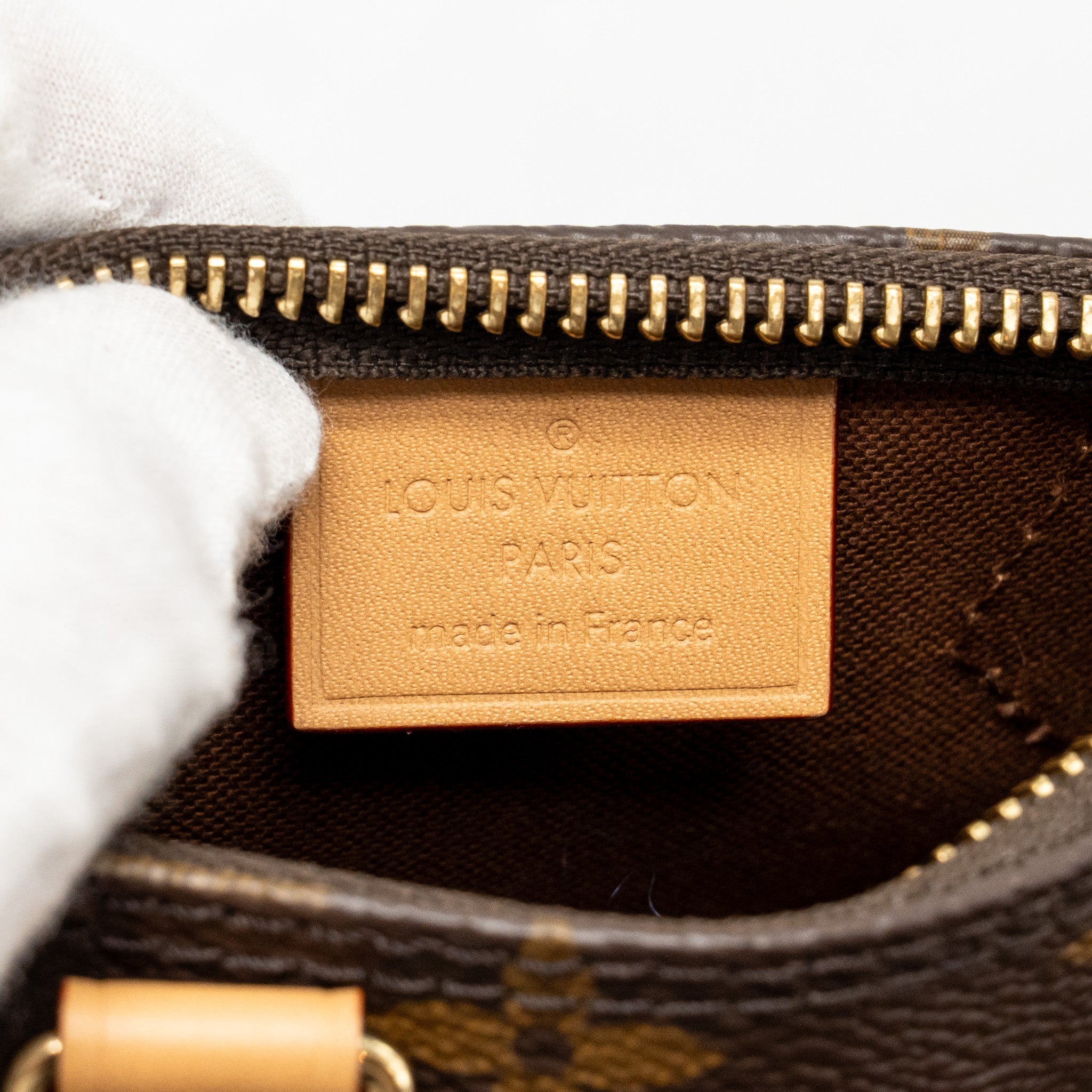 louis-vuitton-nano-speedy-monogram-canvas-ghw-11