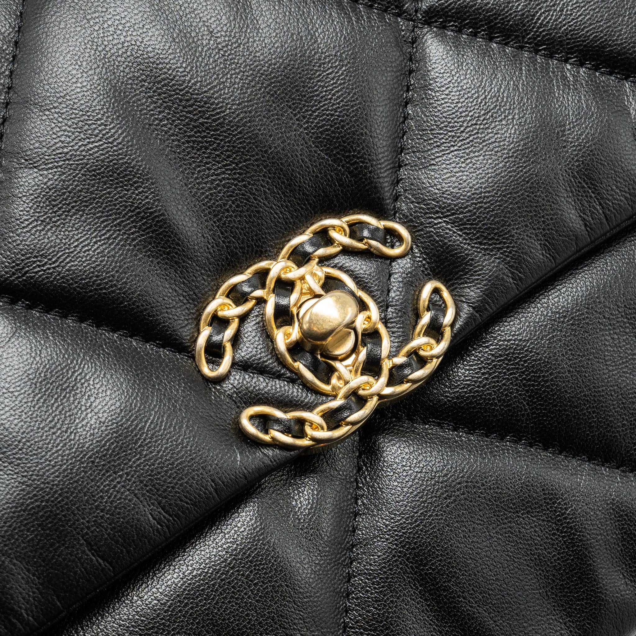 chanel-medium-19-bag-goatskin-black-multicolor-hardware