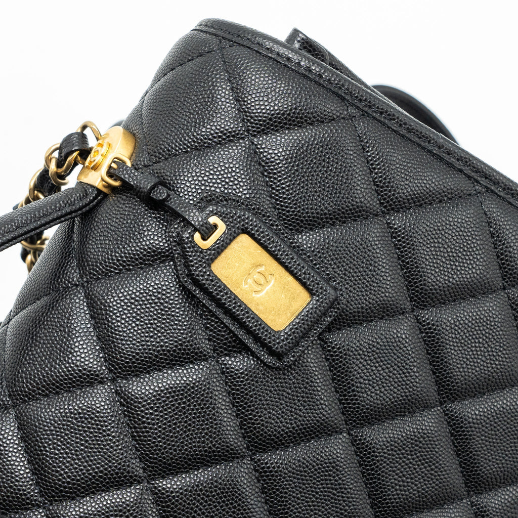 chanel-22k-large-backpack-caviar-black-ghwmicrochip