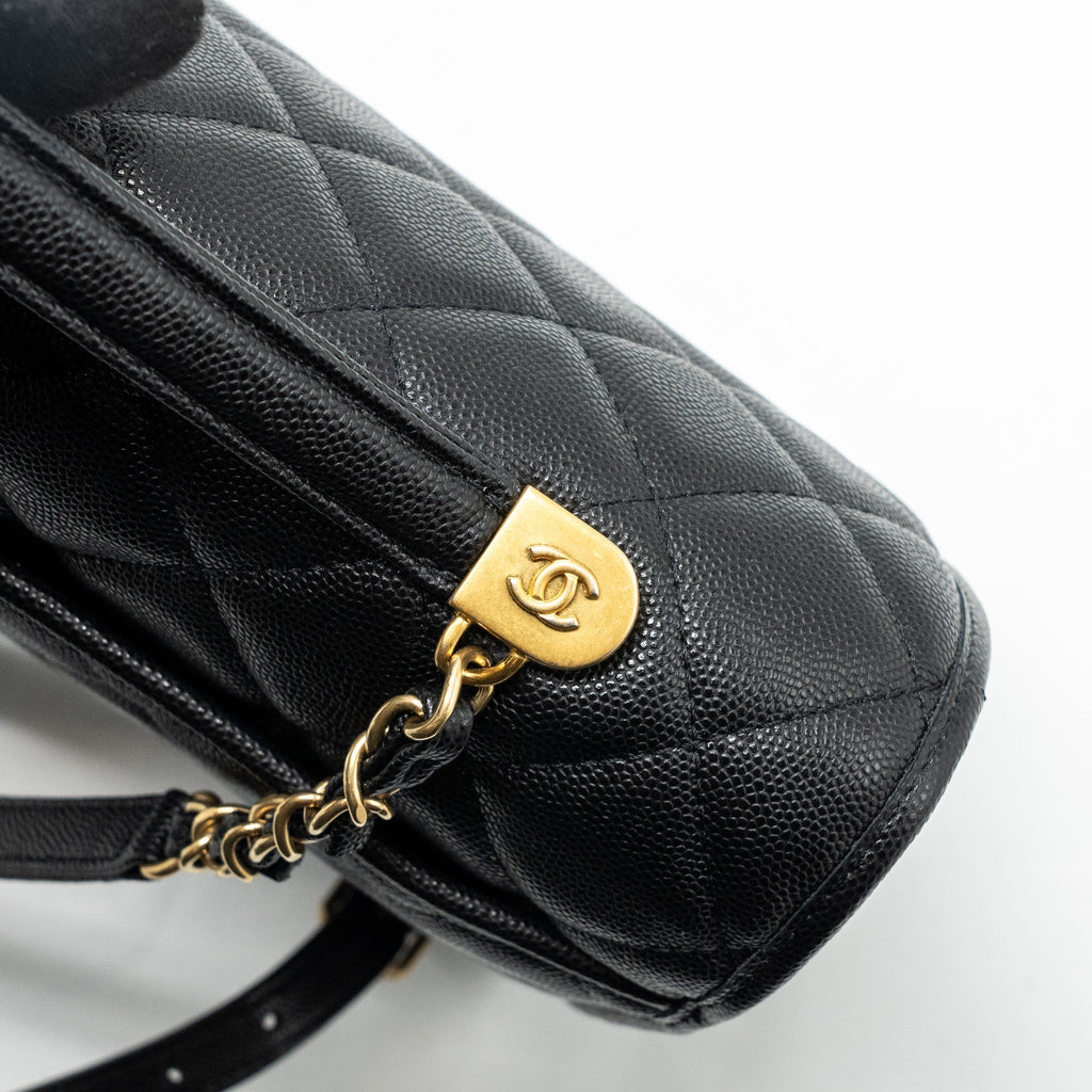 chanel-22k-large-backpack-caviar-black-ghwmicrochip