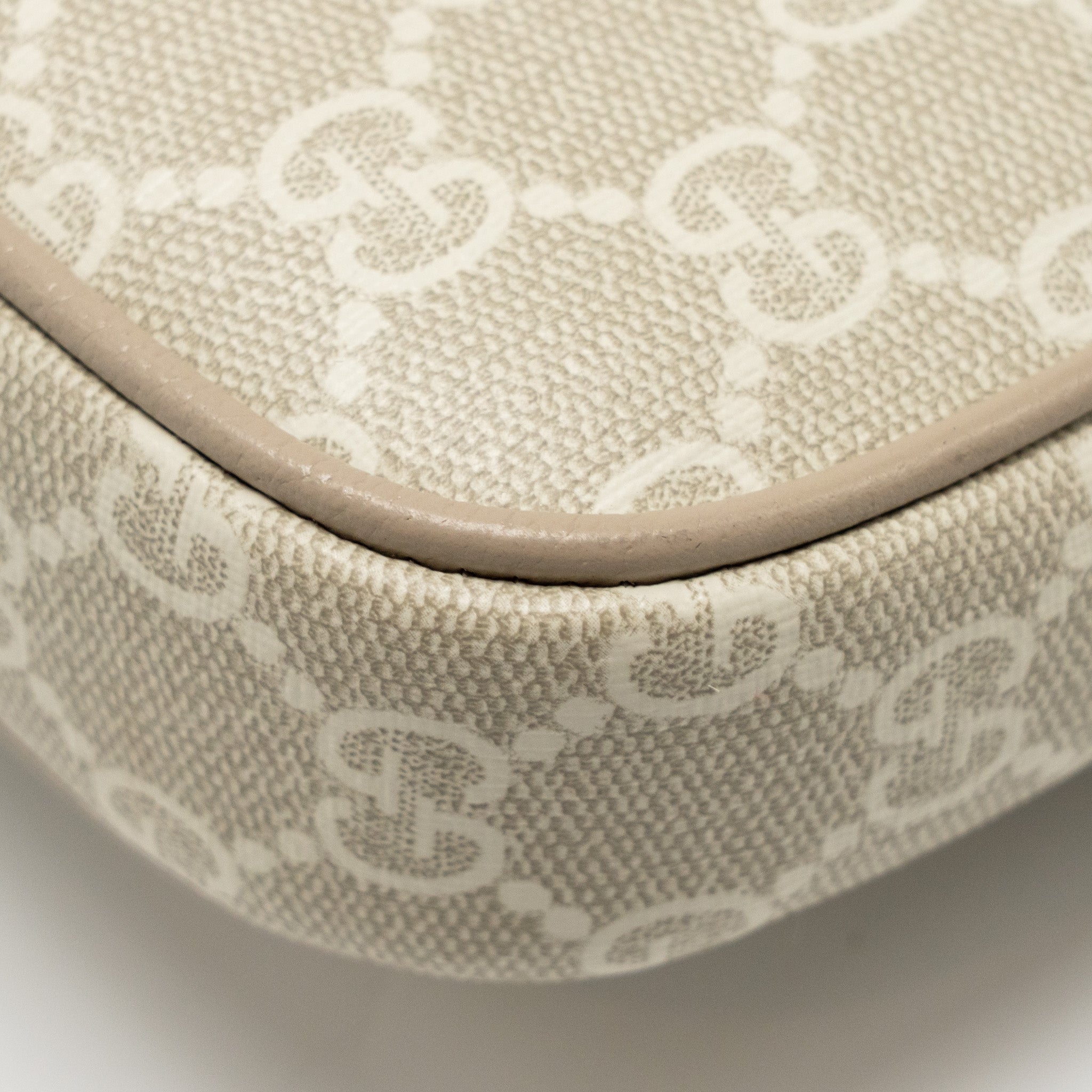 gucci-ophidia-mini-bag-gg-supreme-canvas-beige-oatmeal-ghw