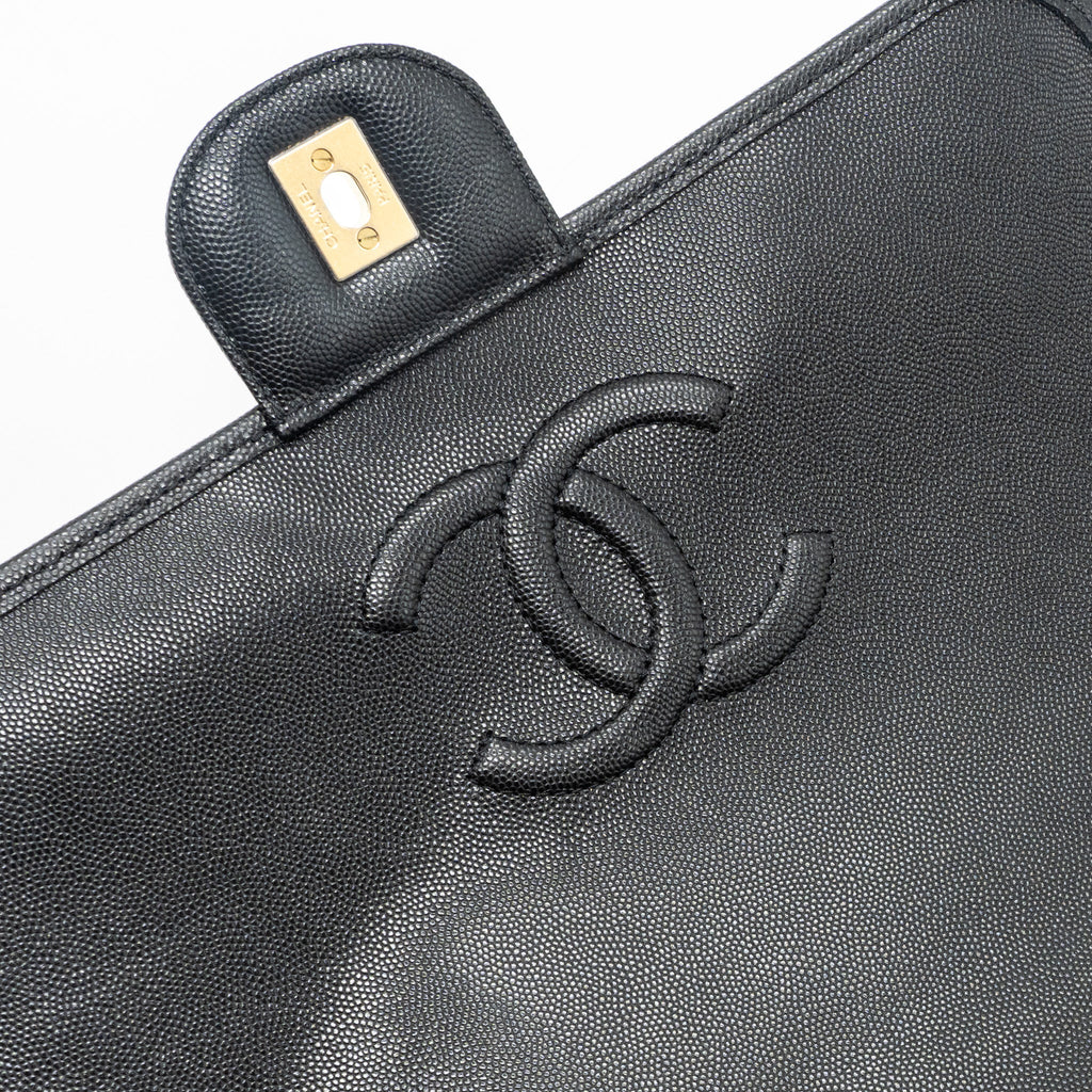 chanel-22k-large-backpack-caviar-black-ghwmicrochip