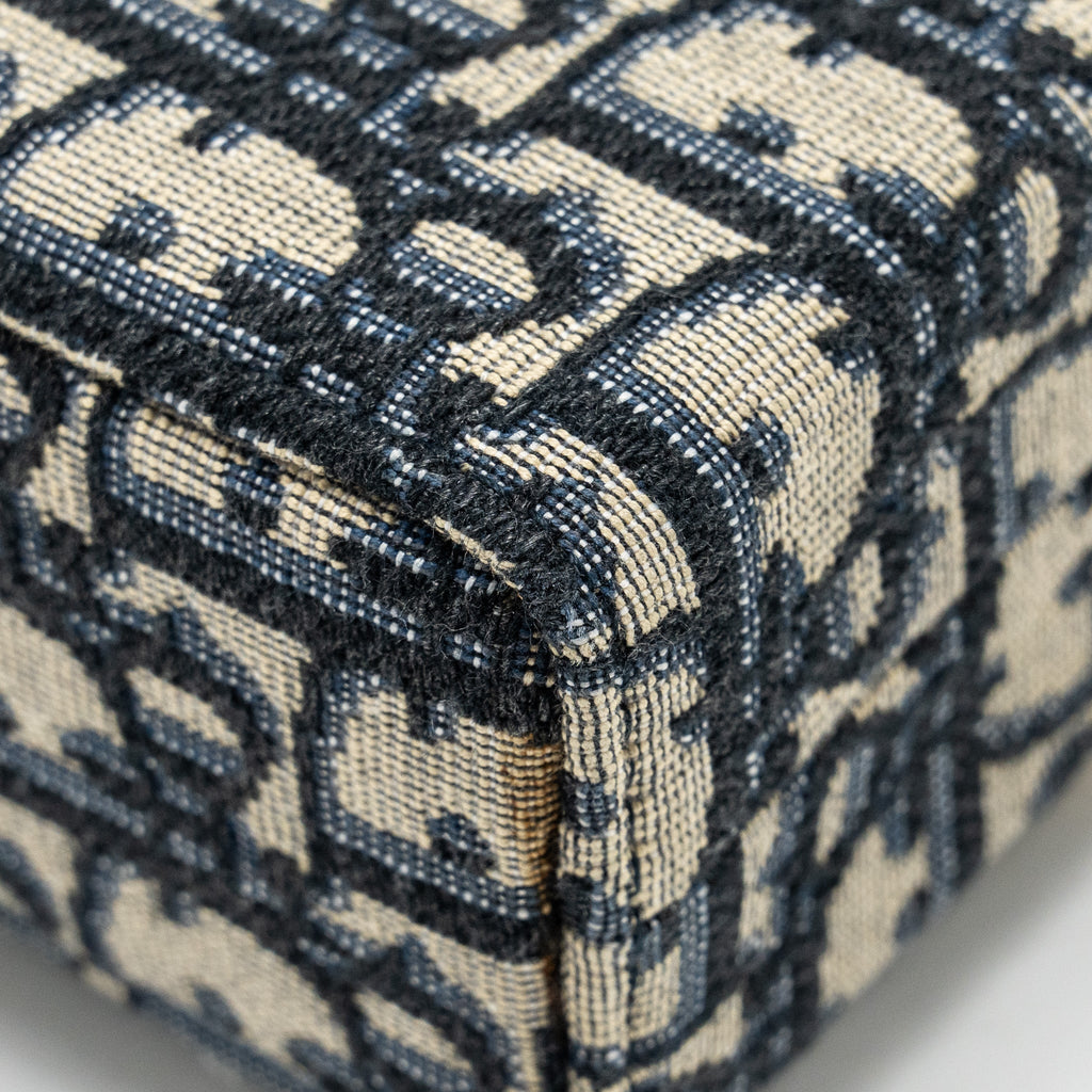 dior-30-montaigne-box-blue-oblique-jacquard-ghw-copy-1