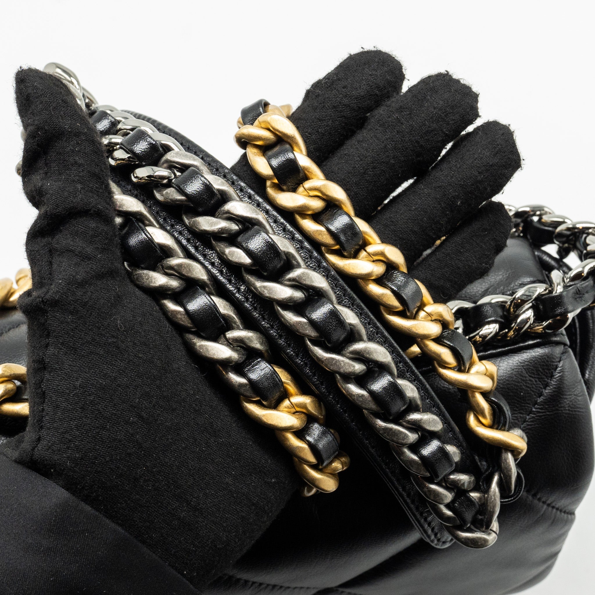 chanel-medium-19-bag-goatskin-black-multicolor-hardware