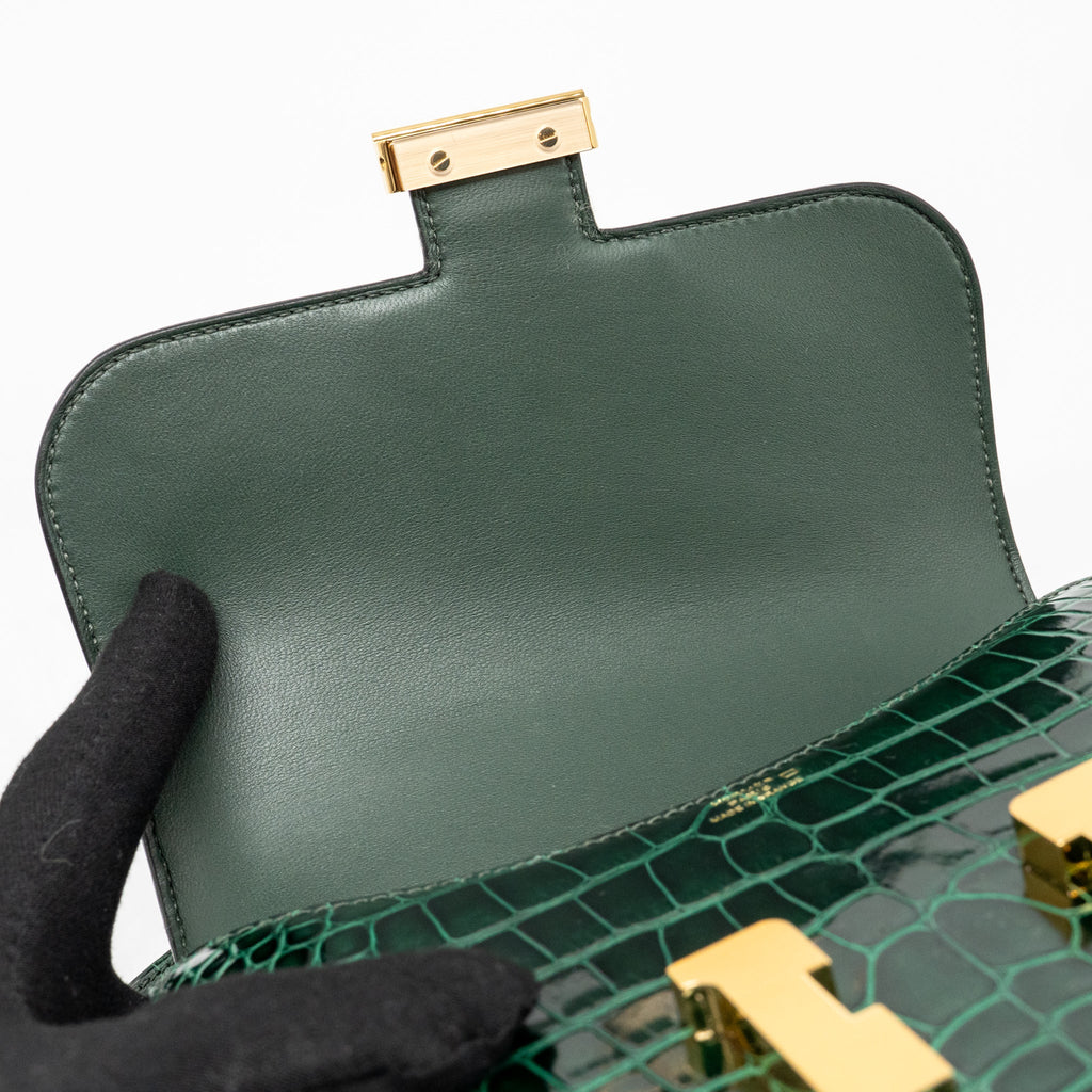 hermes-mini-constance-shiny-alligator-mississippiensis-vert-force-ghg-stamp-u