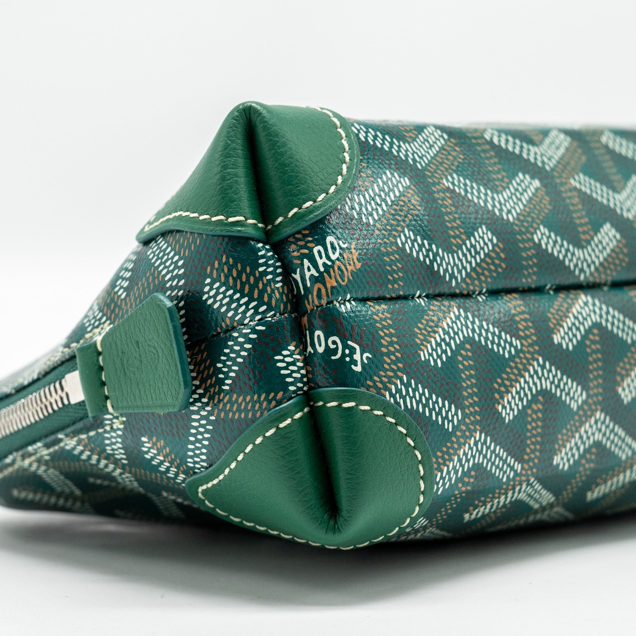 goyard-vendome-toiltry-pouch-goyardline-cansvas-shw