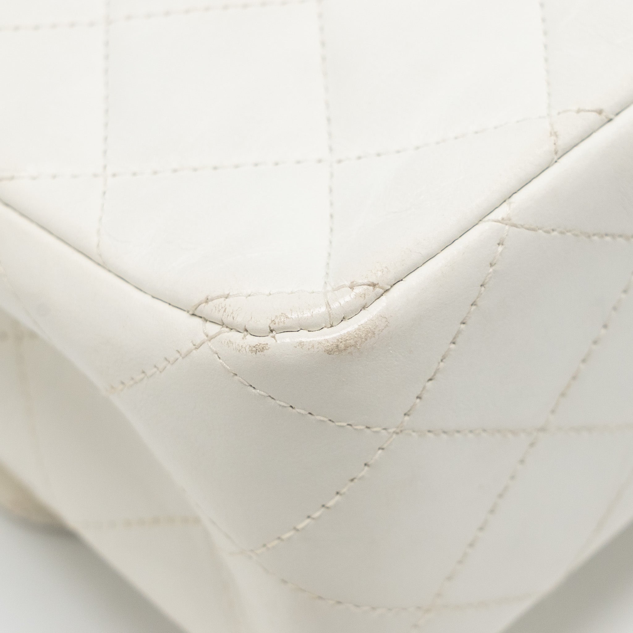 chanel-vintage-medium-classic-double-flap-bag-white-lambskin-ghw