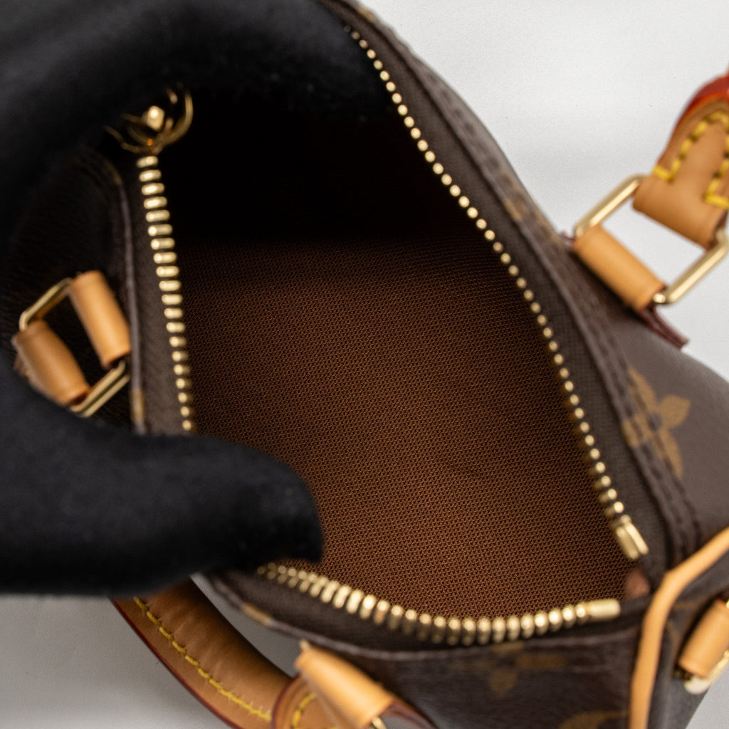 louis-vuitton-nano-speedy-monogram-canvas-ghw-new-version-10