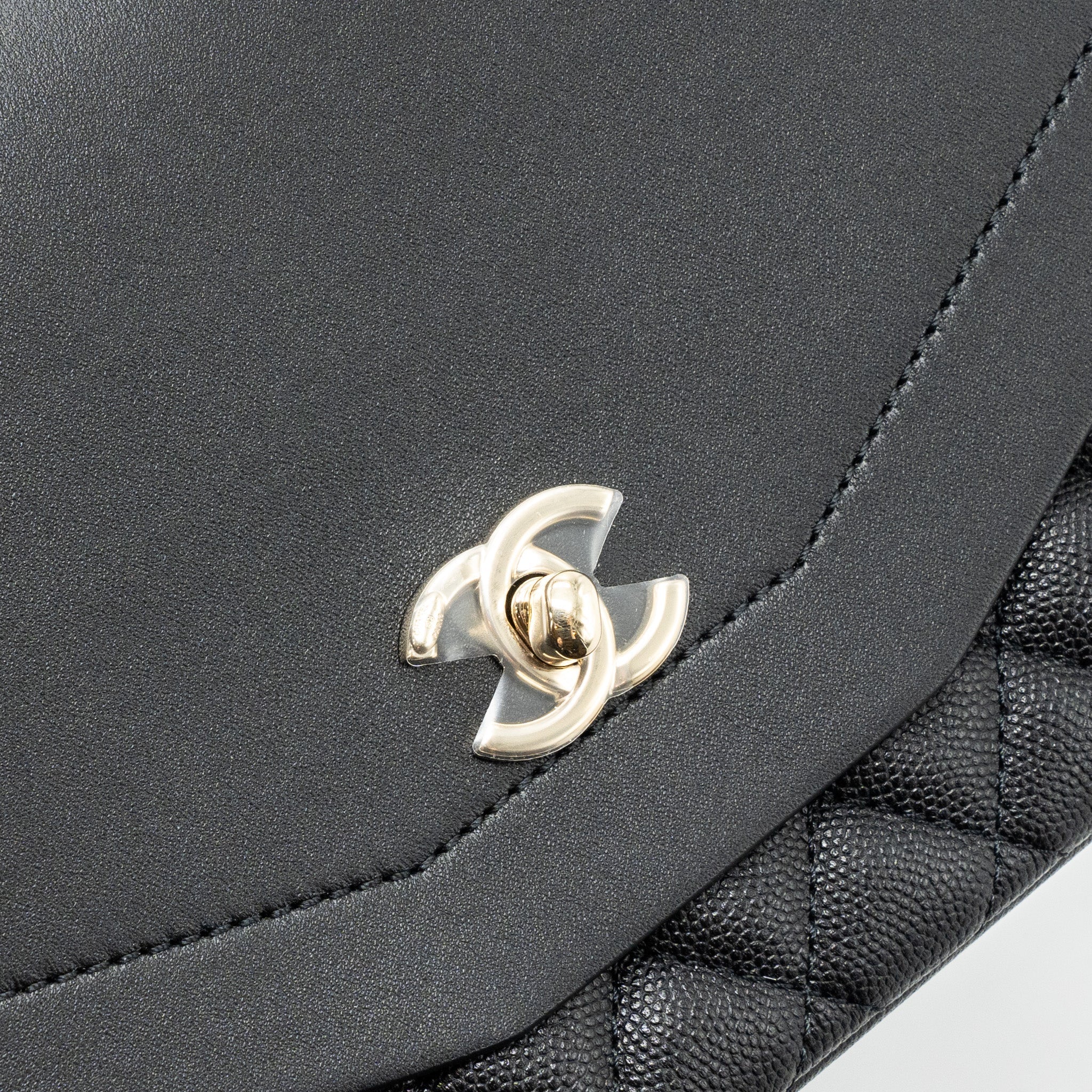 chanel-envelop-flap-bag-caviar-black-lghw