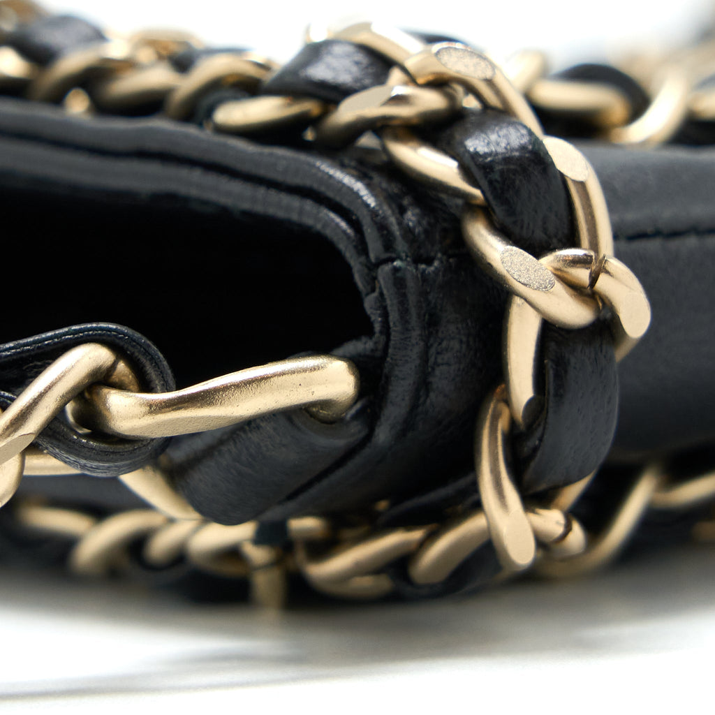 chanel-phone-pouch-with-chain-lambskin-black-lghw