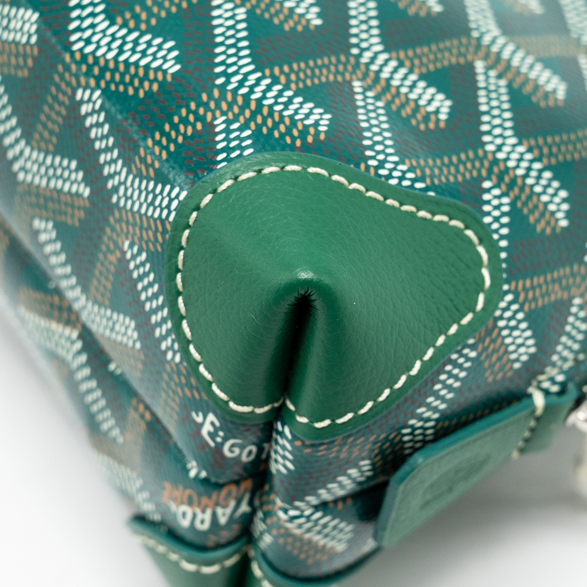 goyard-vendome-toiltry-pouch-goyardline-cansvas-shw
