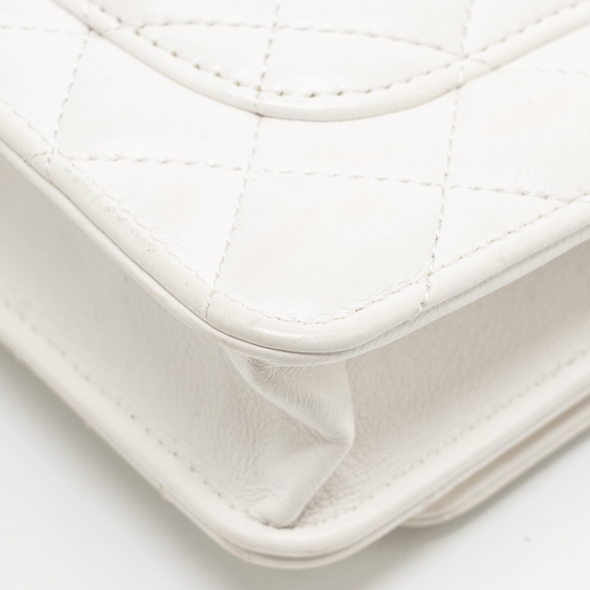chanel-giant-chain-classic-wallet-on-chain-lambskin-white-multicolour-hardware-microchip