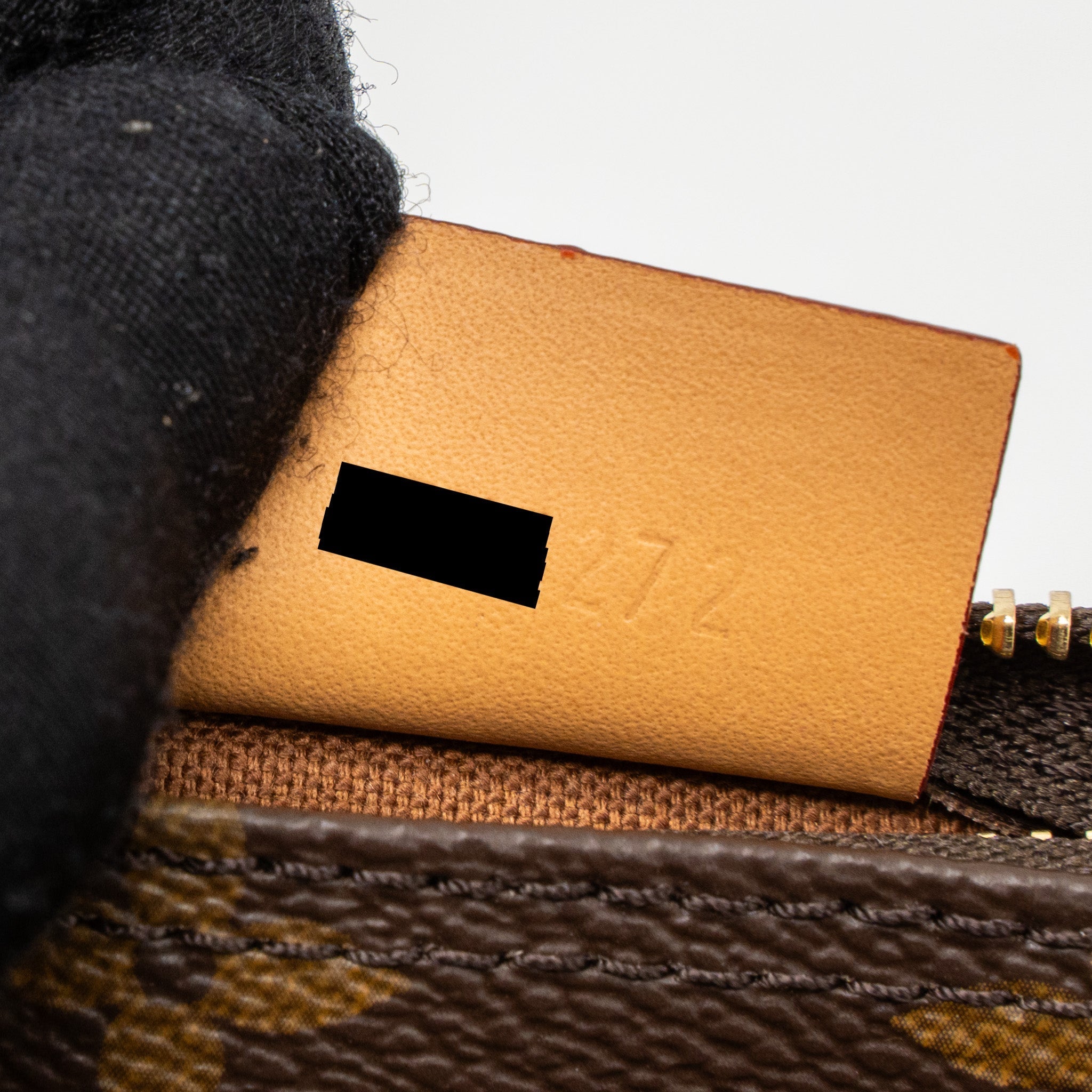 louis-vuitton-nano-speedy-monogram-canvas-ghw-new-version-10