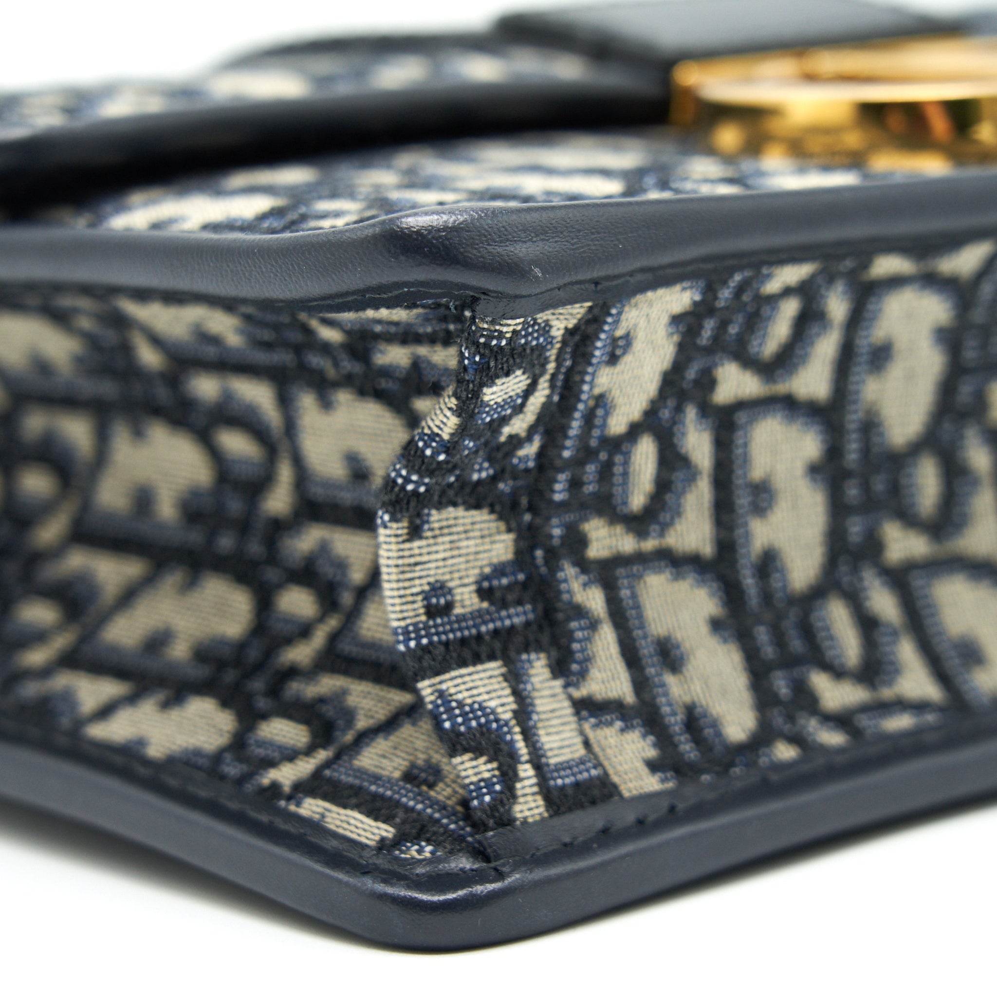 dior-montaigne-30-medium-bag-oblique-jacquard