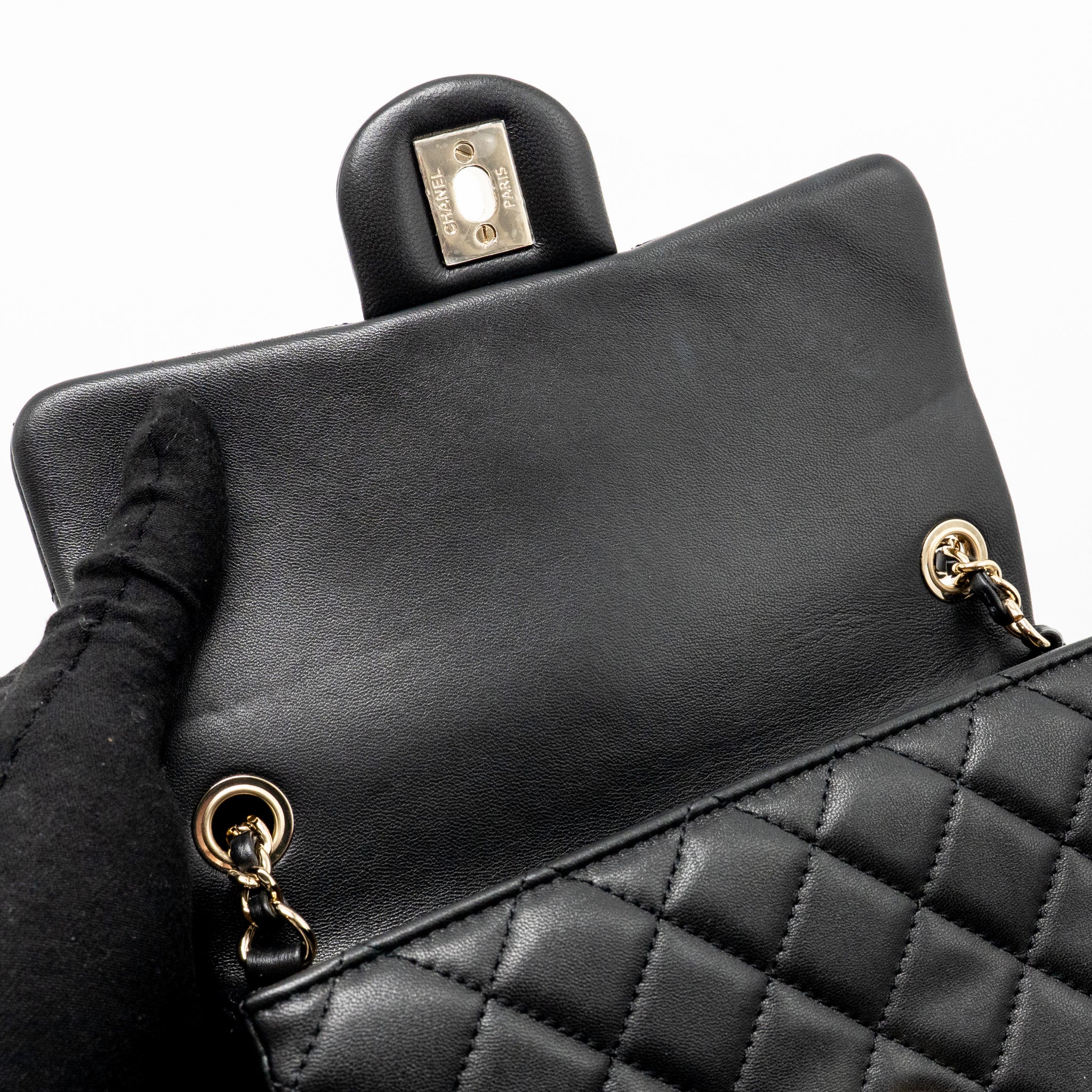 chanel-pearl-crush-mini-rectangular-lambskin-black-lghw-microchip