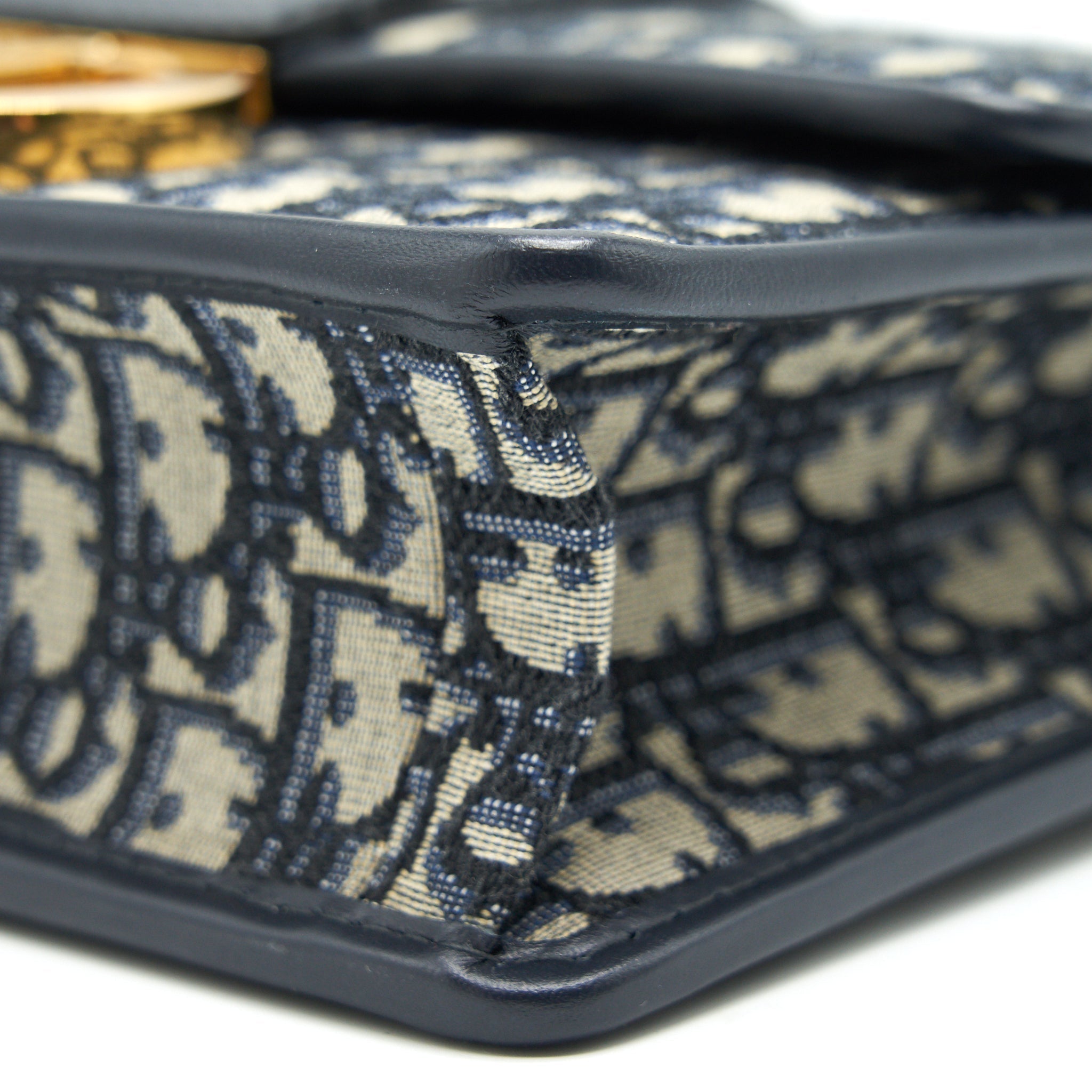 dior-montaigne-30-medium-bag-oblique-jacquard