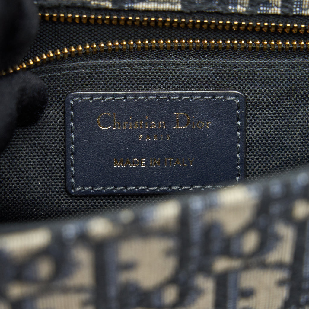 dior-montaigne-30-medium-bag-oblique-jacquard