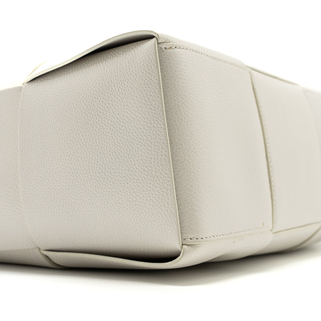 bottega-veneta-large-arco-tote-bag-calfskin-white-shw
