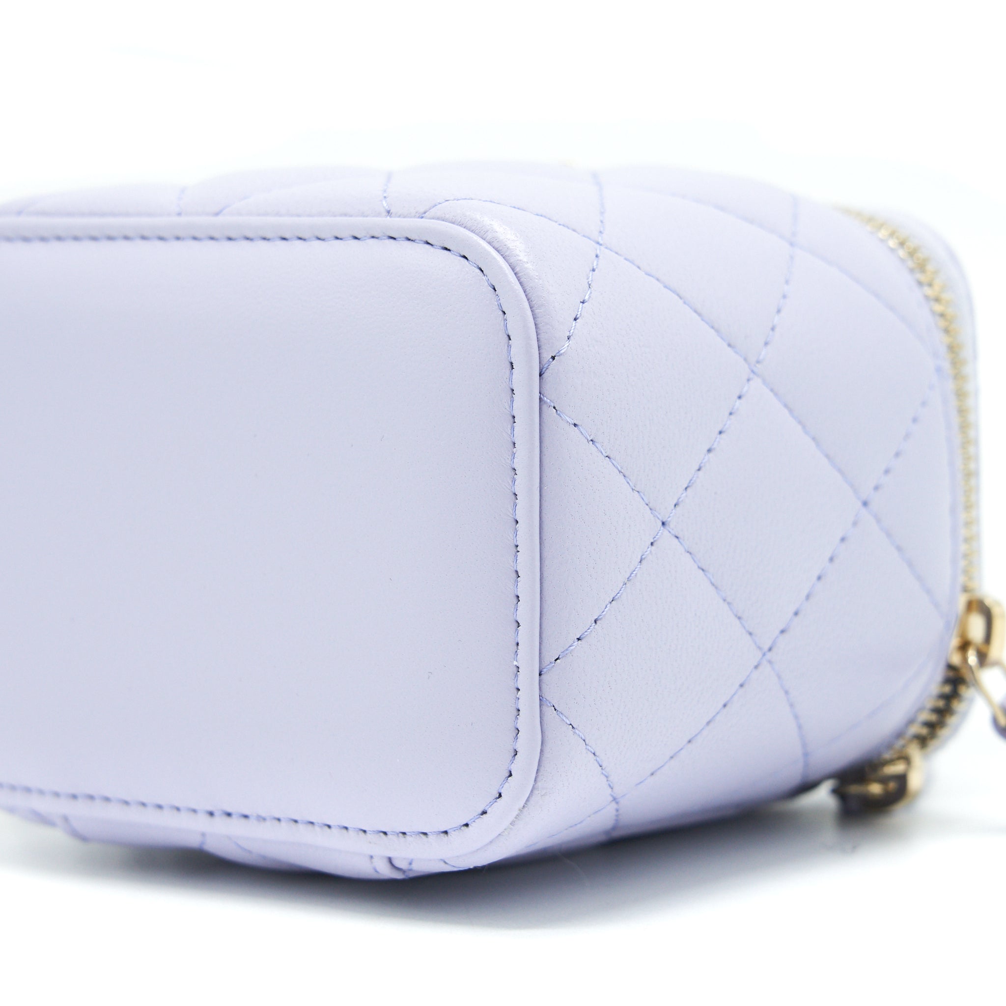 chanel-21k-mini-top-handle-vanity-with-chain-light-purple-lghw