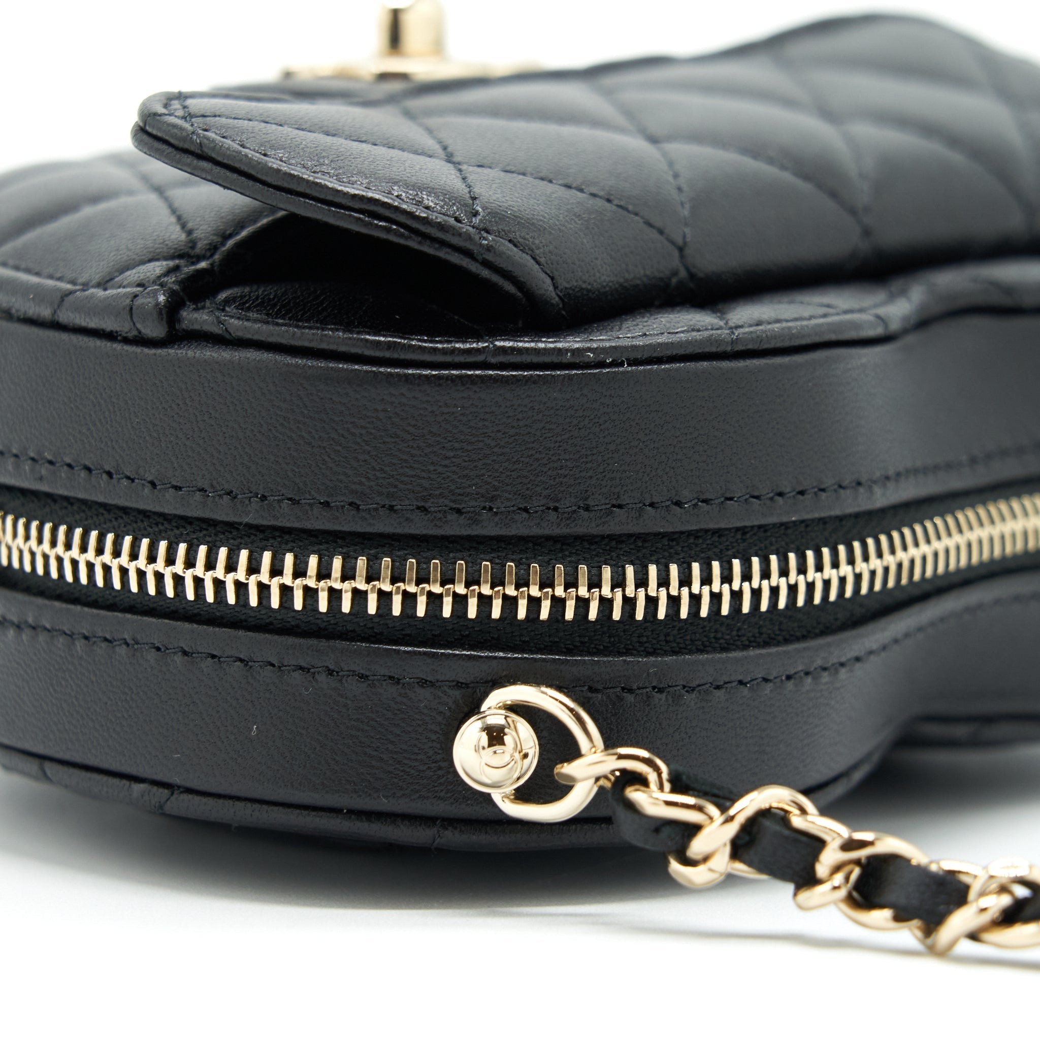 chanel-22s-small-heart-bag-lambskin-black-lghw-1