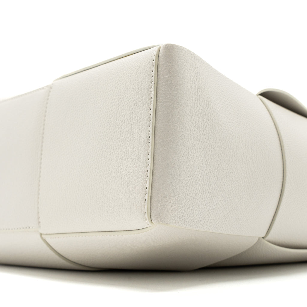 bottega-veneta-large-arco-tote-bag-calfskin-white-shw