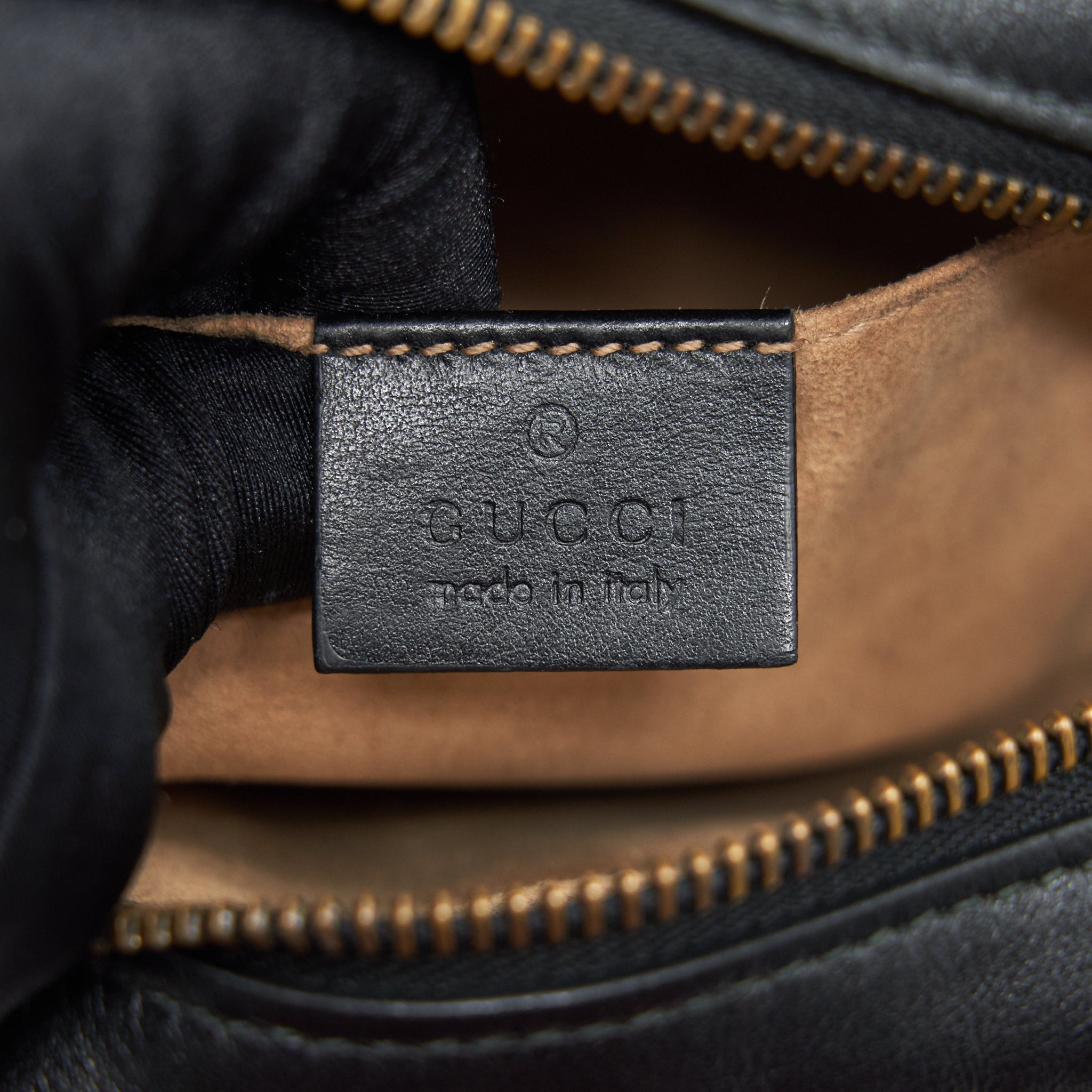 gucci-black-camera