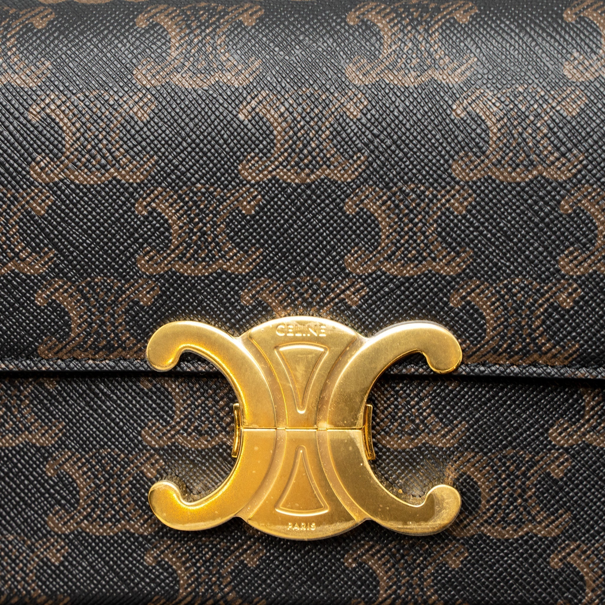 celine-triomphe-shoudler-bag-triomphe-canvas-calfskin-tan-ghw