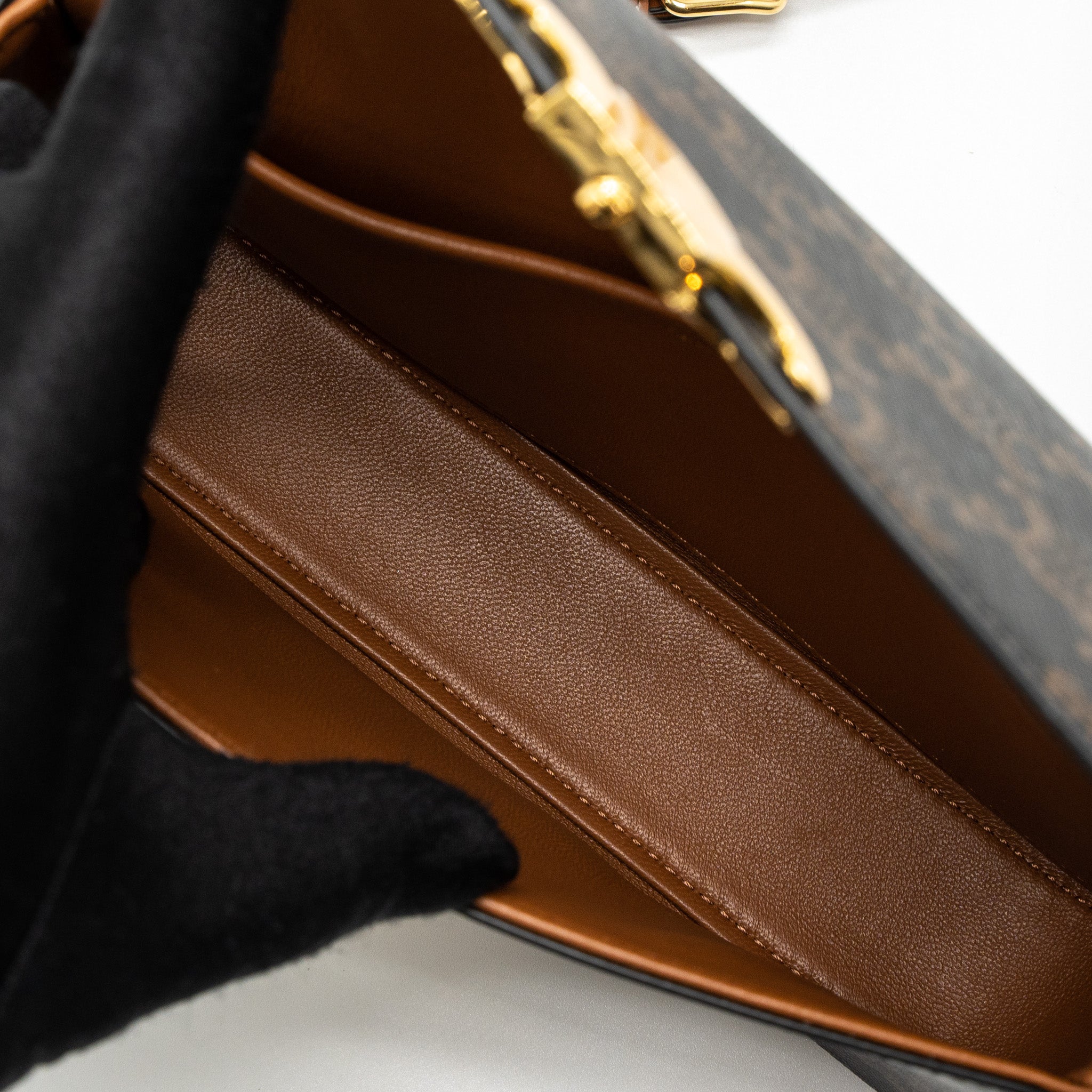 celine-triomphe-shoudler-bag-triomphe-canvas-calfskin-tan-ghw