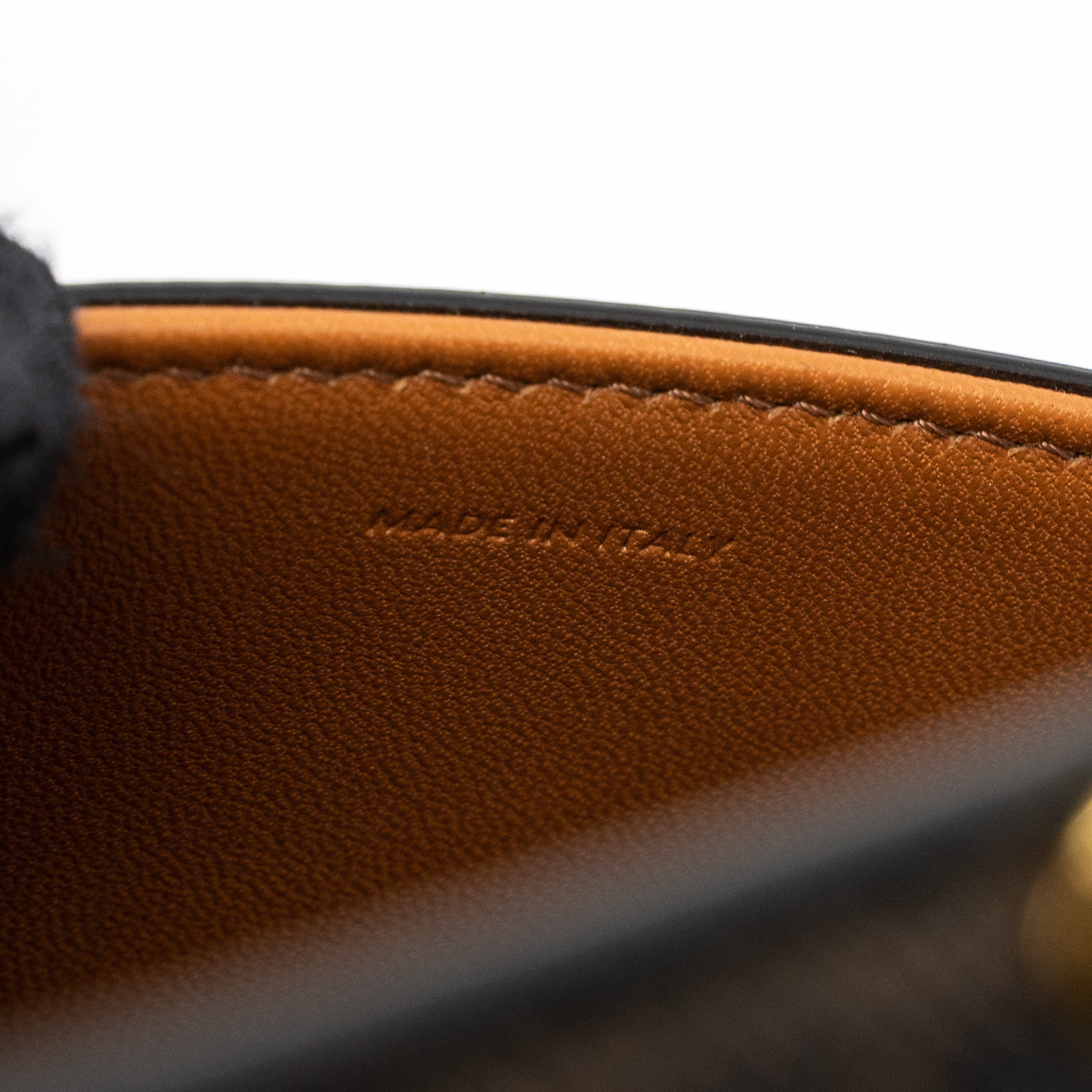 celine-triomphe-shoudler-bag-triomphe-canvas-calfskin-tan-ghw