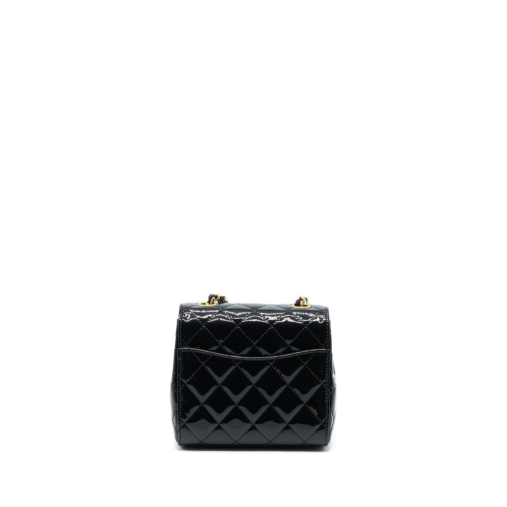 chanel-22k-square-flap-bag-patent-black-brushed-ghwmicrochip
