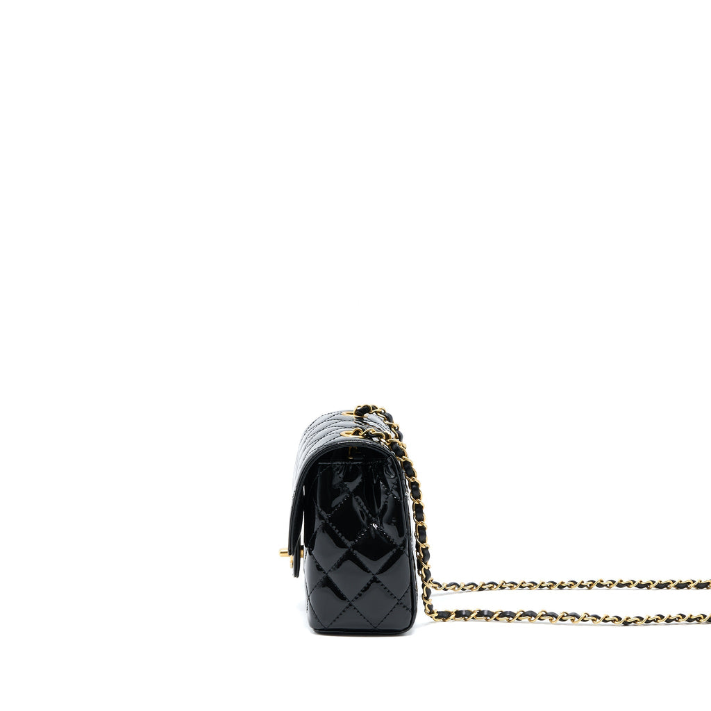 chanel-22k-square-flap-bag-patent-black-brushed-ghwmicrochip