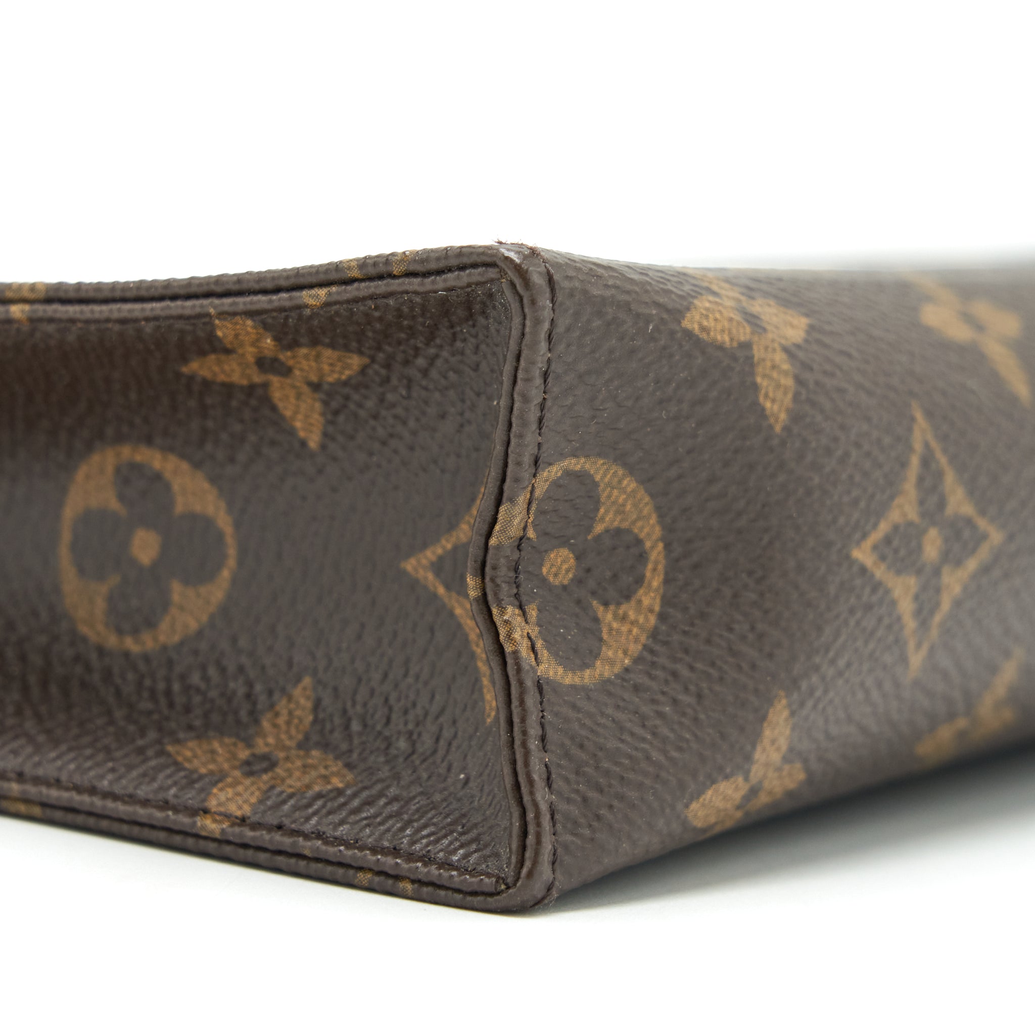 louis-vuitton-toiletry-pochette-26-monogram-canvas-4