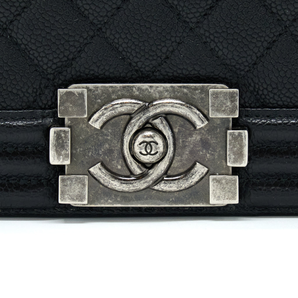 chanel-new-medium-28cm-boy-bag-caviar-black-ruthenium-shw