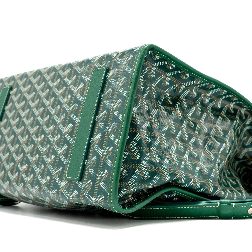 goyard-saint-leger-backpack-with-bulldog-print-green-shw