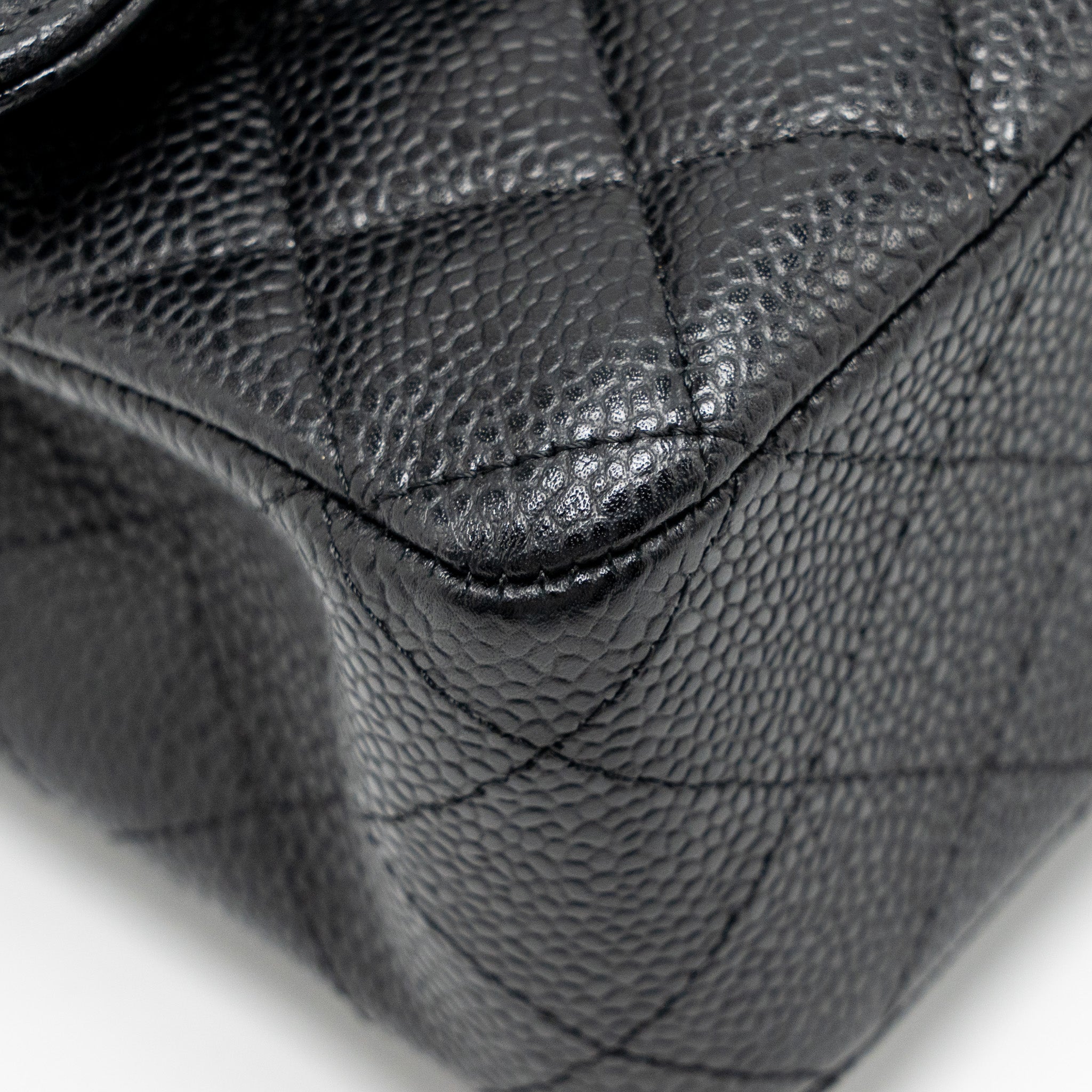 chanel-medium-classic-double-flap-bag-caviar-black-ghw-copy-3