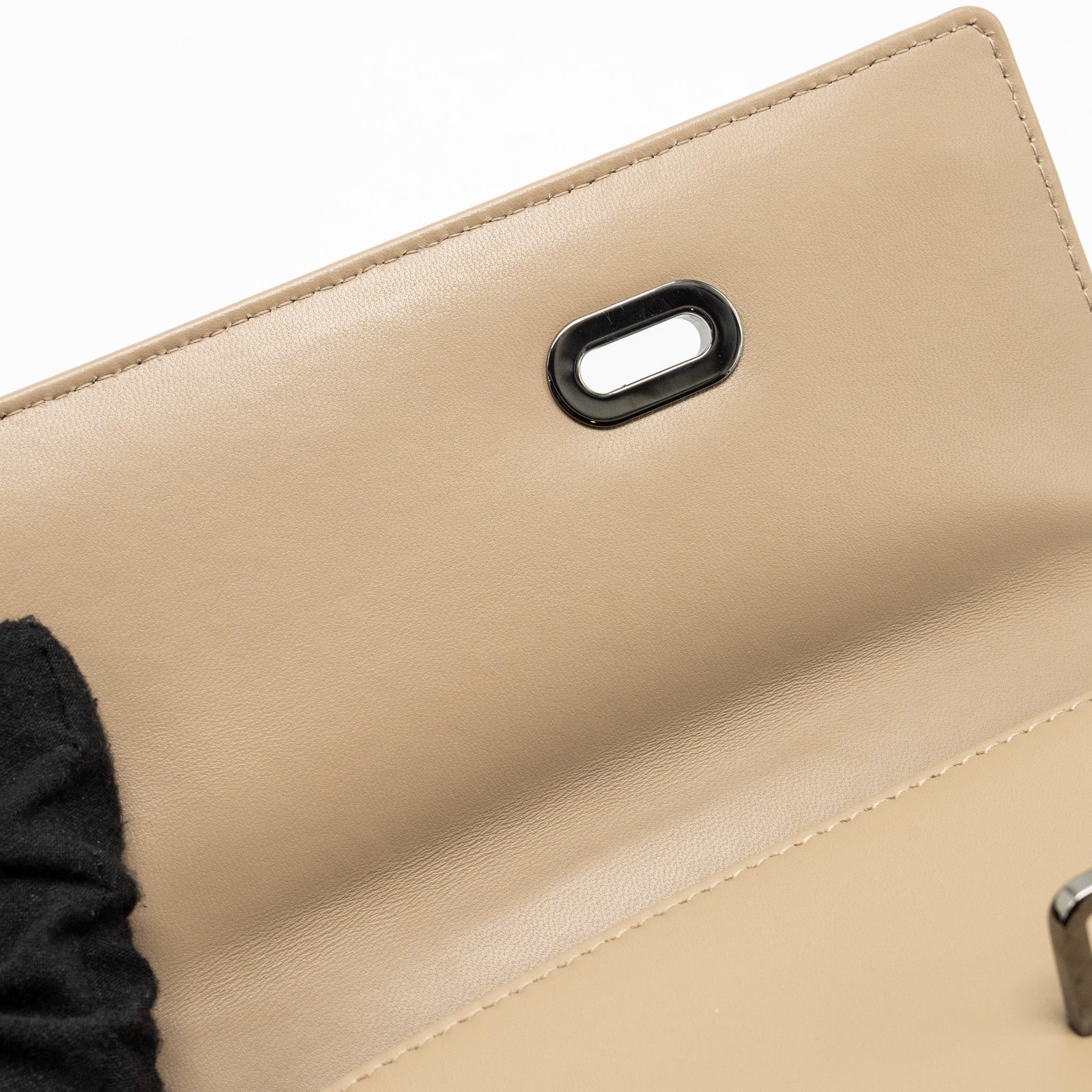dior-30-montaigne-pouch-with-shoulder-strap-lambskin-beige-black-hardware-copy