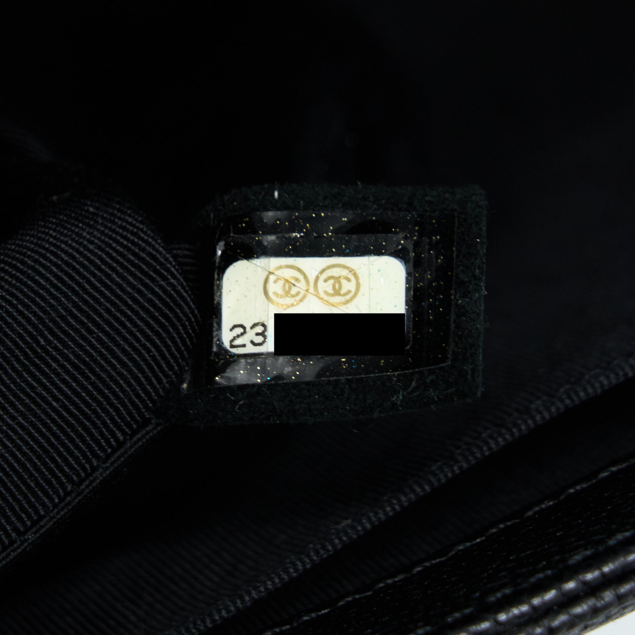 chanel-new-medium-28cm-boy-bag-caviar-black-ruthenium-shw